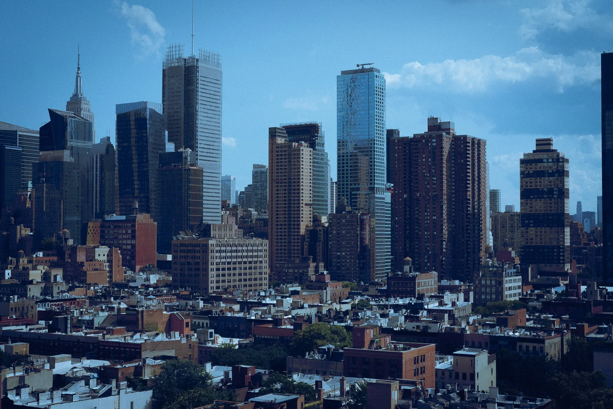 Gotham VI (2023) - Shot on: Fuji XT-4 + FUJINON XF35mmF2 R WR