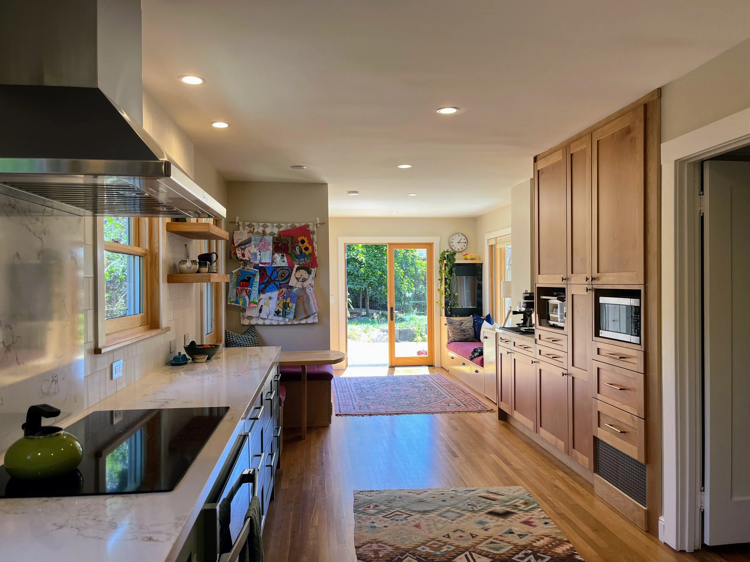kitchen1.jpg