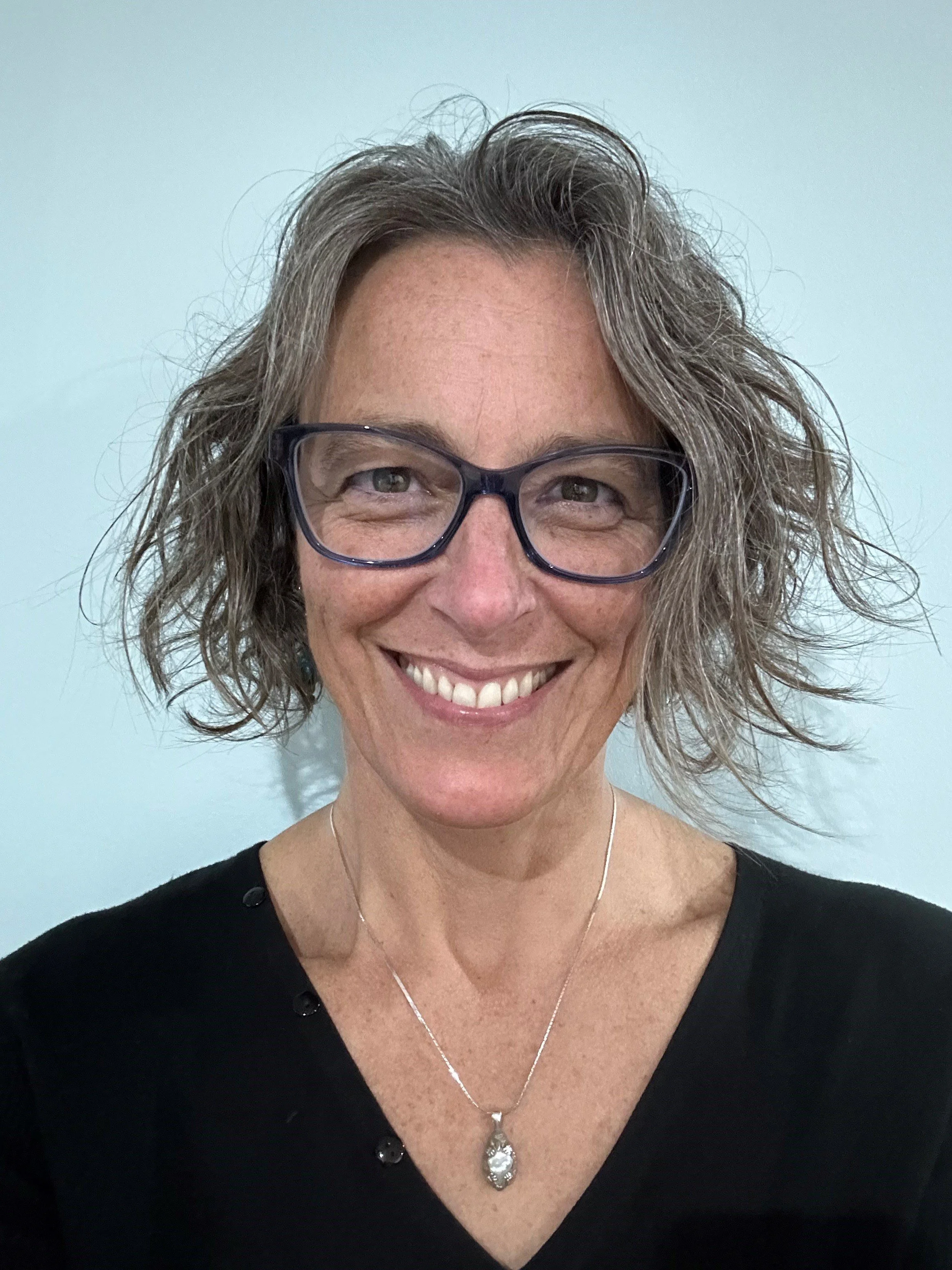 Dr Kendra Coufal