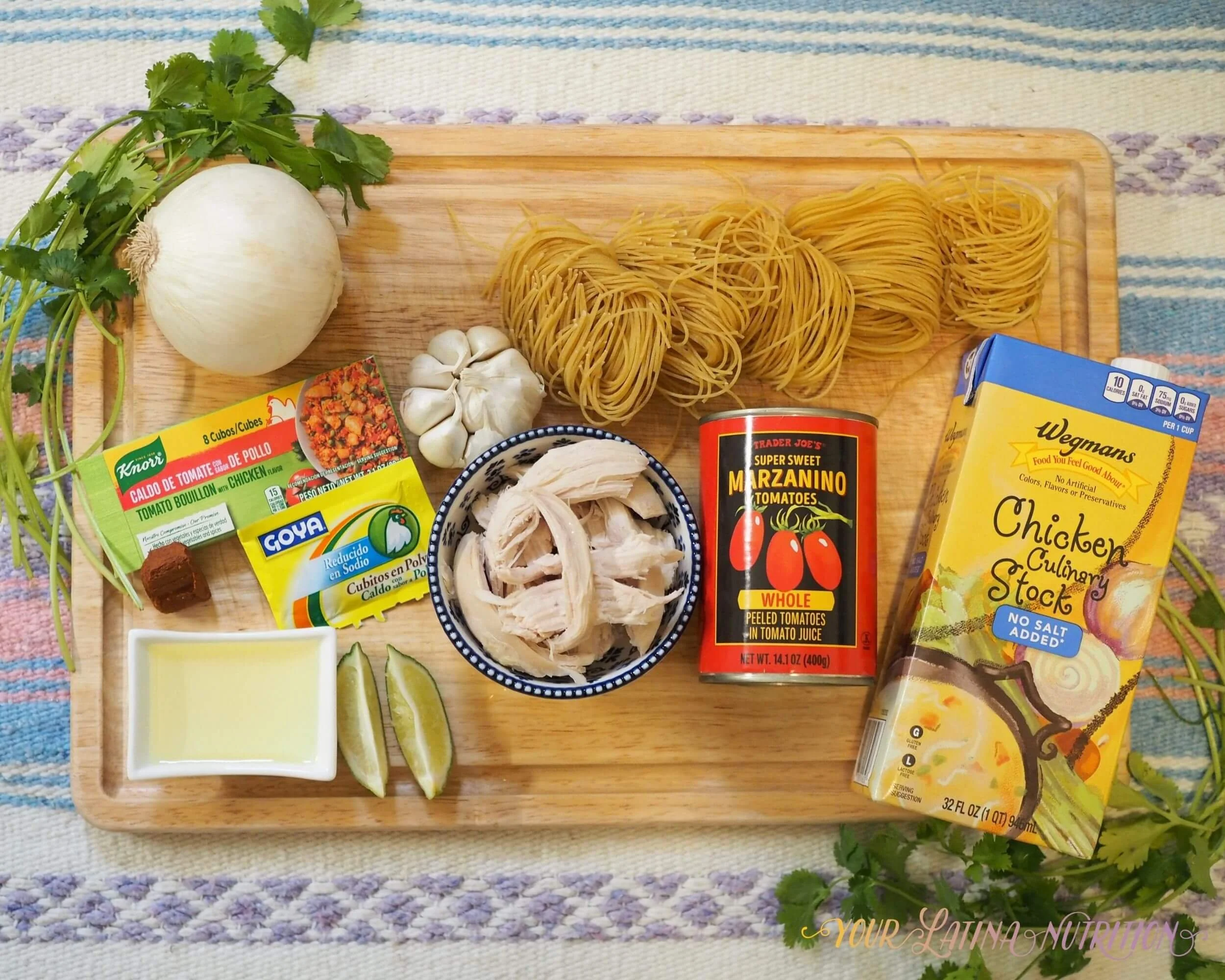 Photo of the ingredients required to make sopa de fideo
