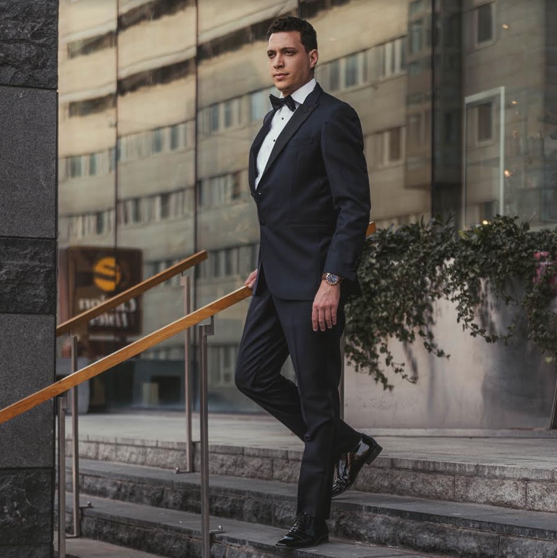 LENOiR shares visually striking video &amp; single for "Nobody Could See LENOiR"