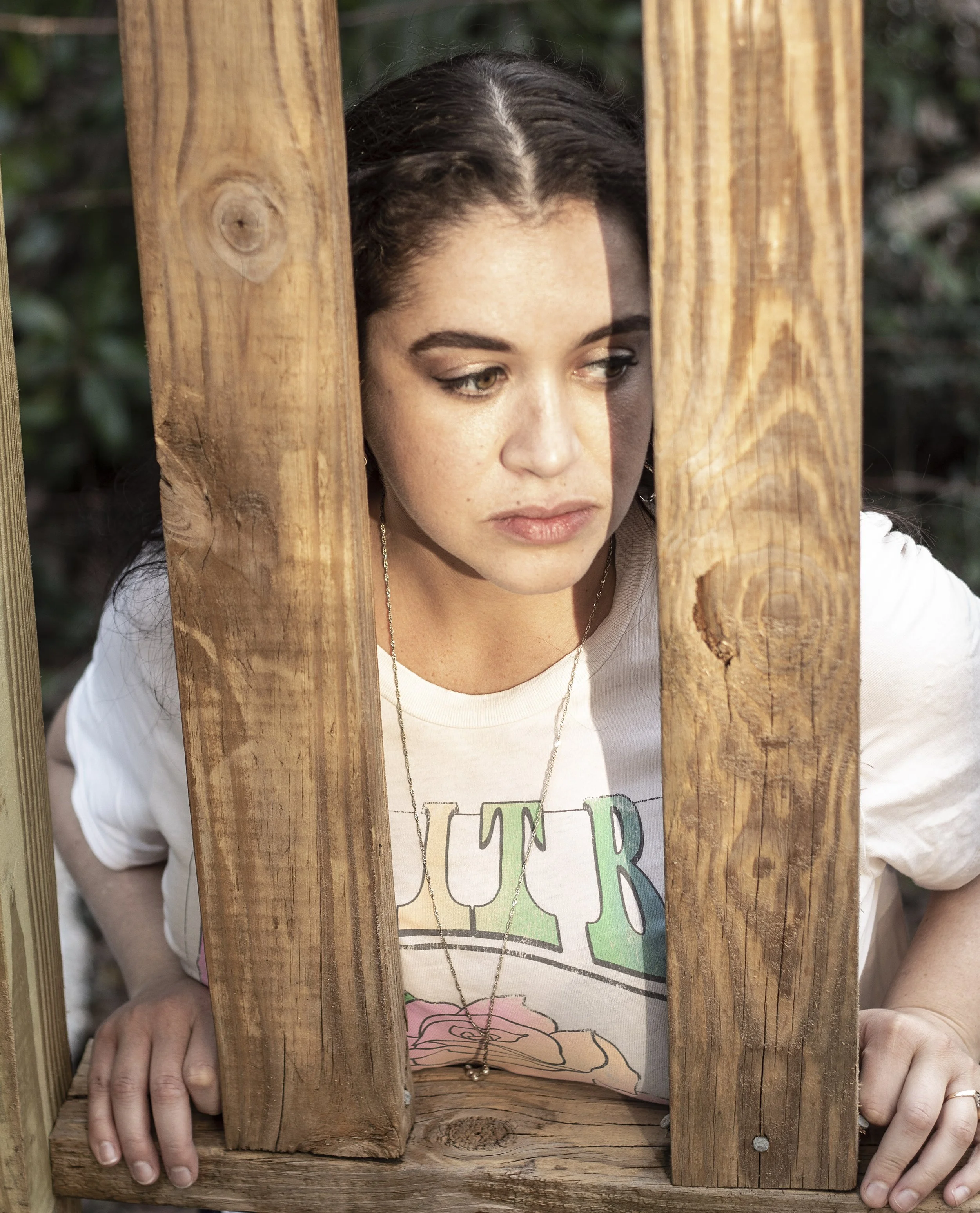 Iris Bonet crafts a heartfelt single on "Still Here"