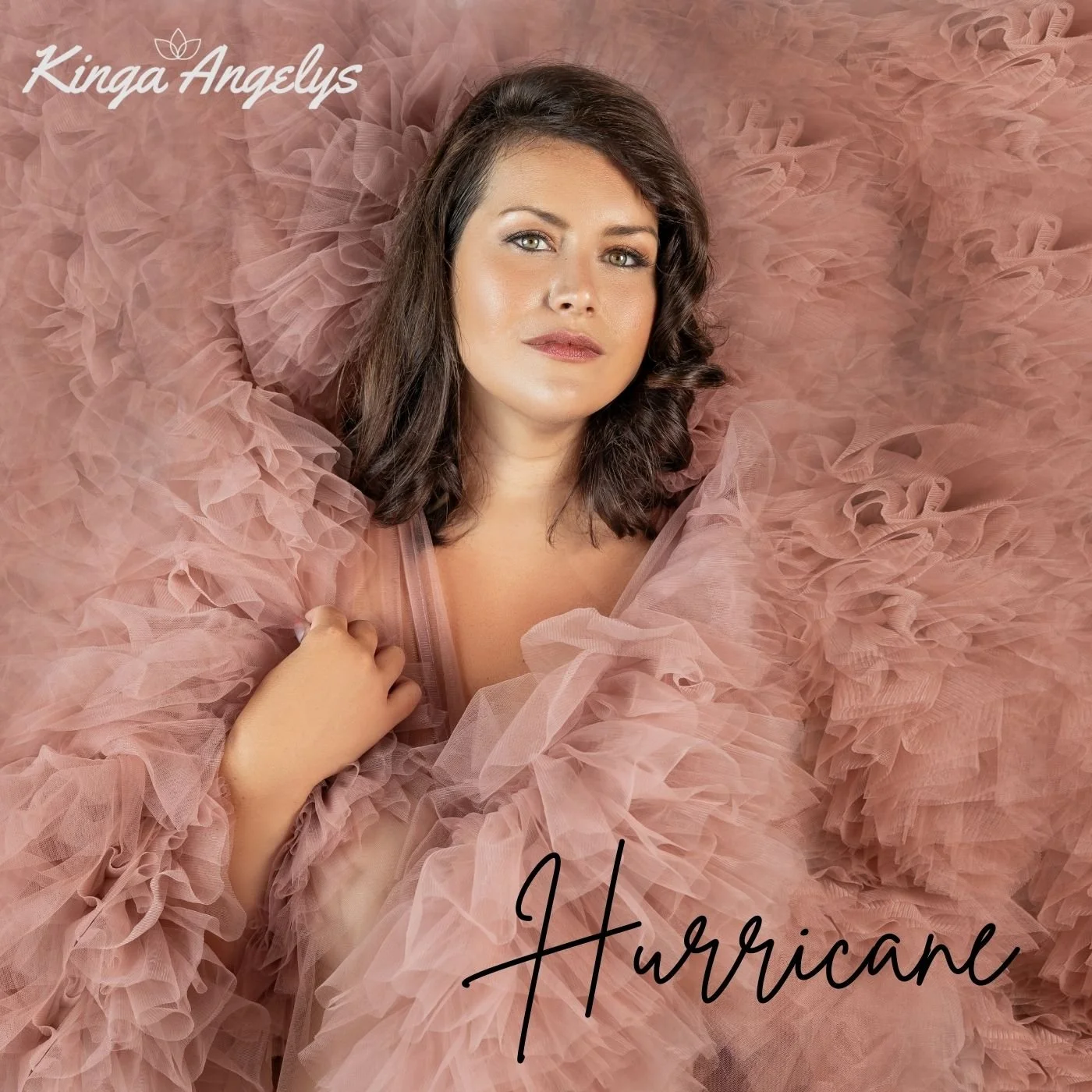 Kinga Angelys delivers an empowering performance on "Hurricane"