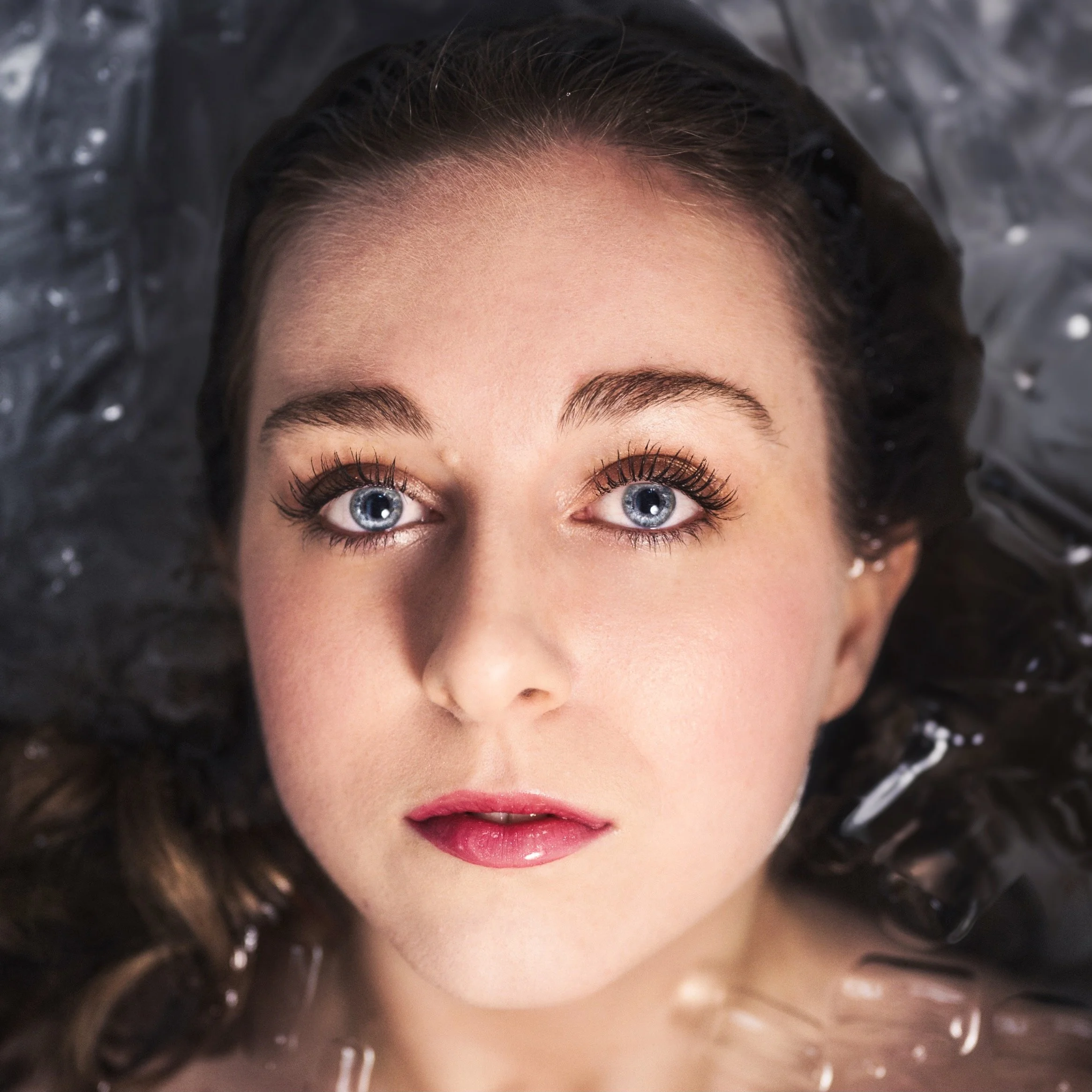 Rachel Hill teases her album with an outstanding single, "Ice Cubes"