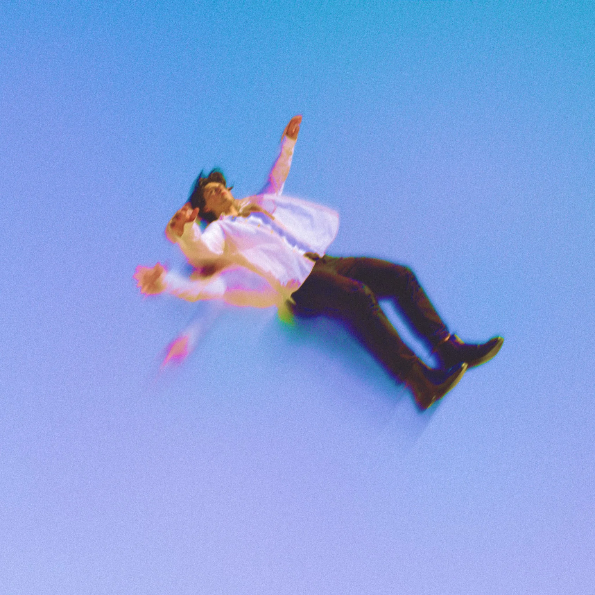 Flynn Tanner impresses again on dreamy single, "Trust Fall"