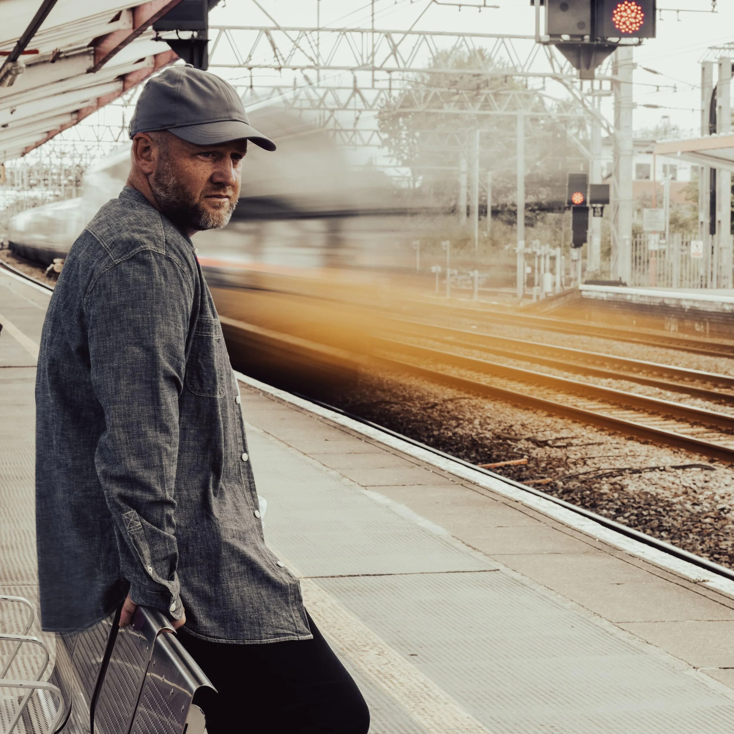 Alex Bedford shares his compelling new single, "Frozen Here"