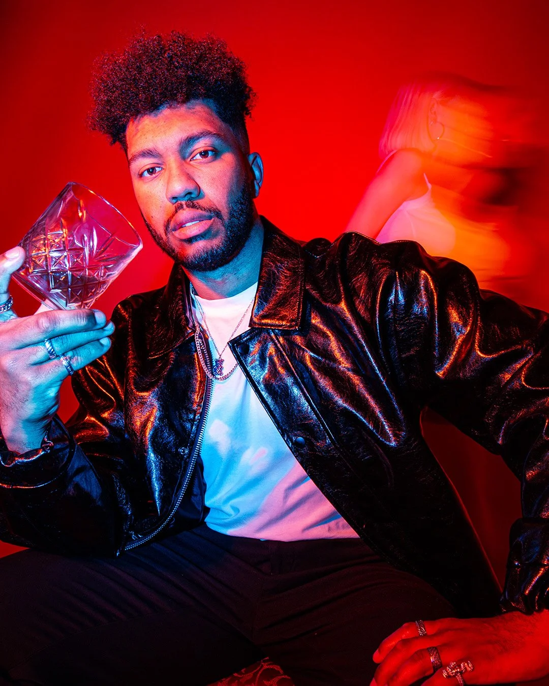 Naytiive effortlessly blends genres on danceable track, "Poison"