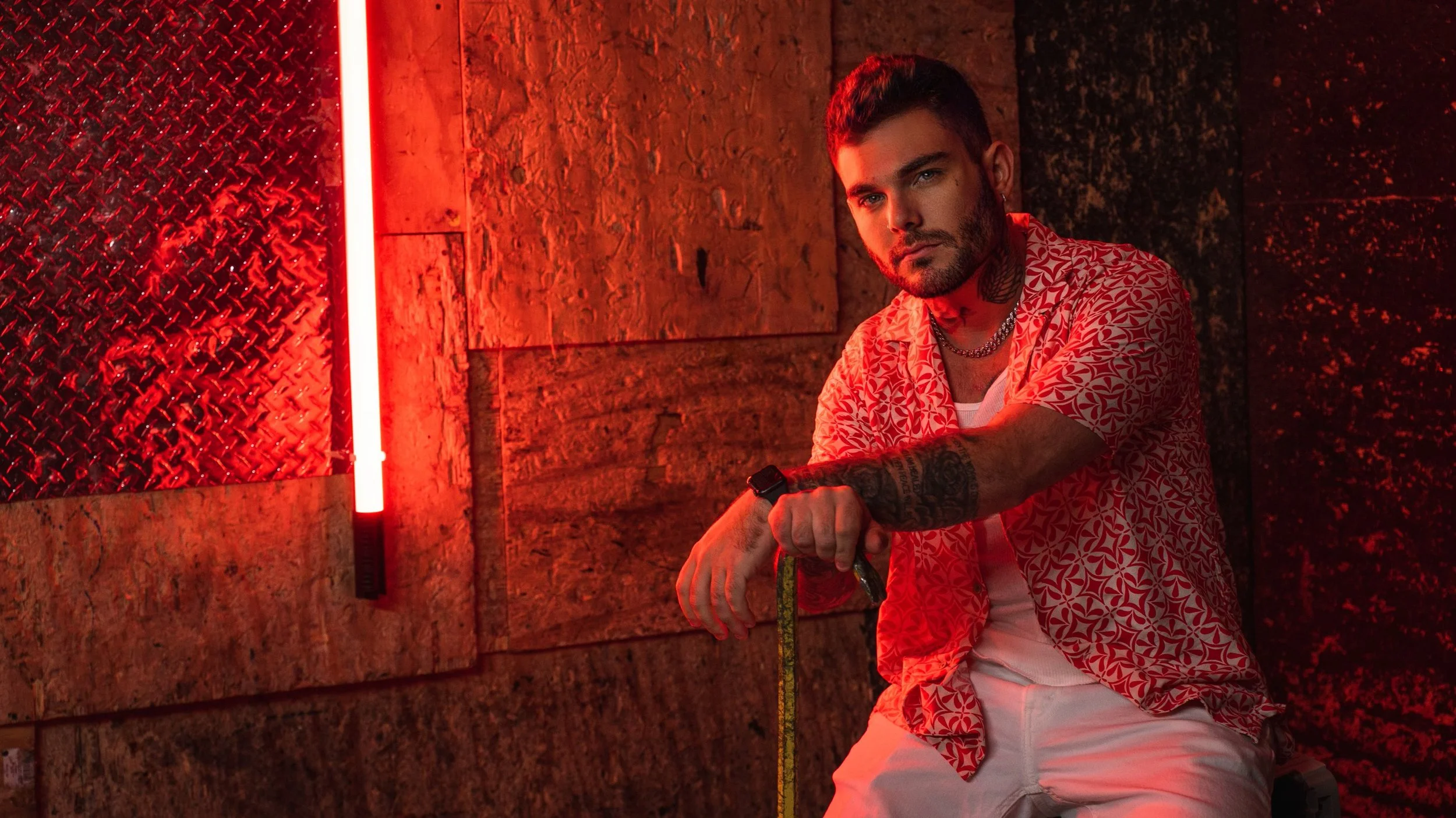 LovexLies explodes in sound on genre-spanning single, "Venom"