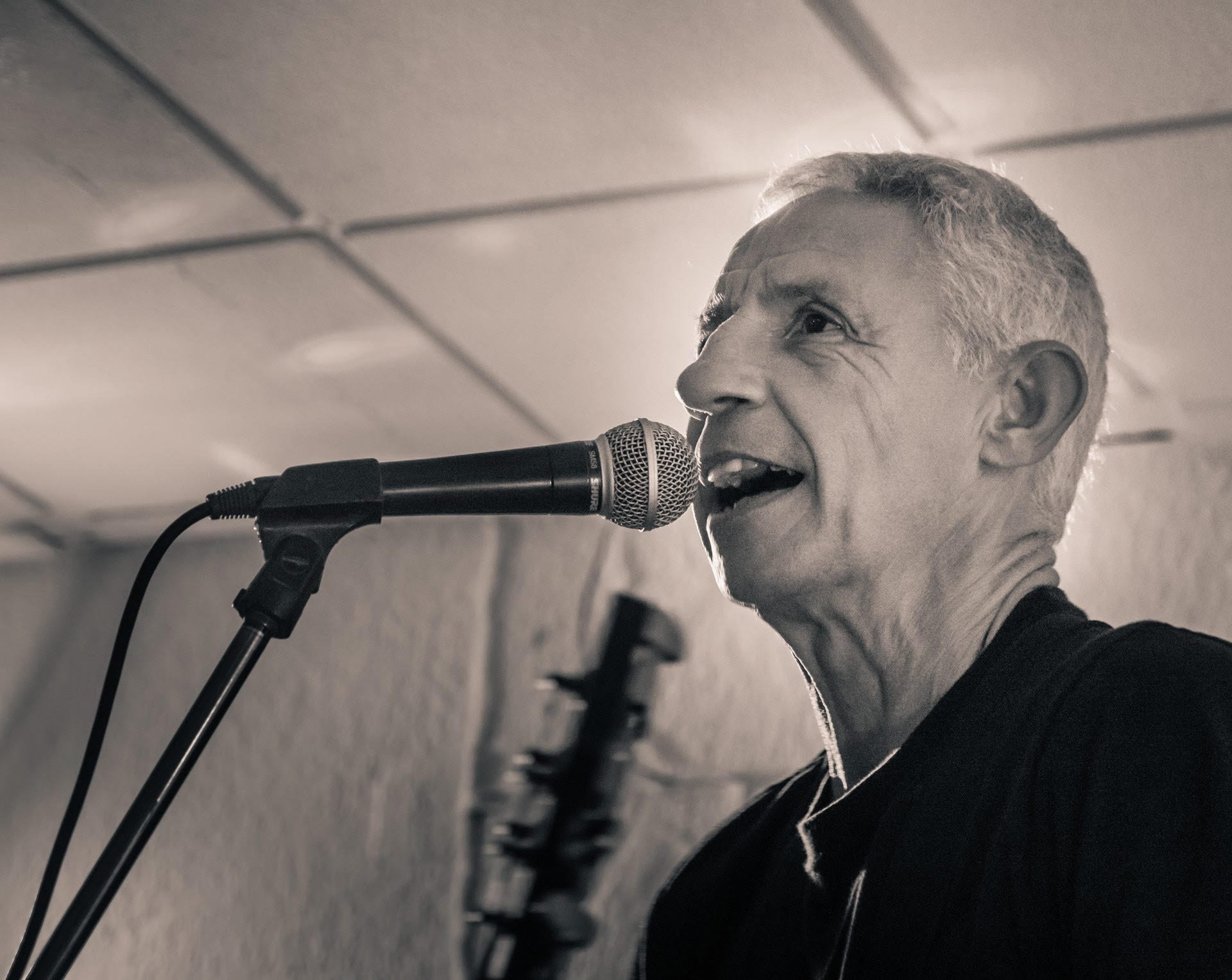 Martin Philp shares incredibly relatable debut single, "Nightmare!"