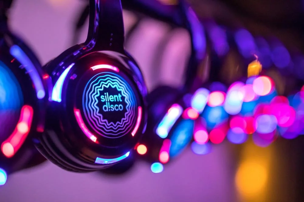 Why Should You Rent Silent Disco Headphones For Your Party?