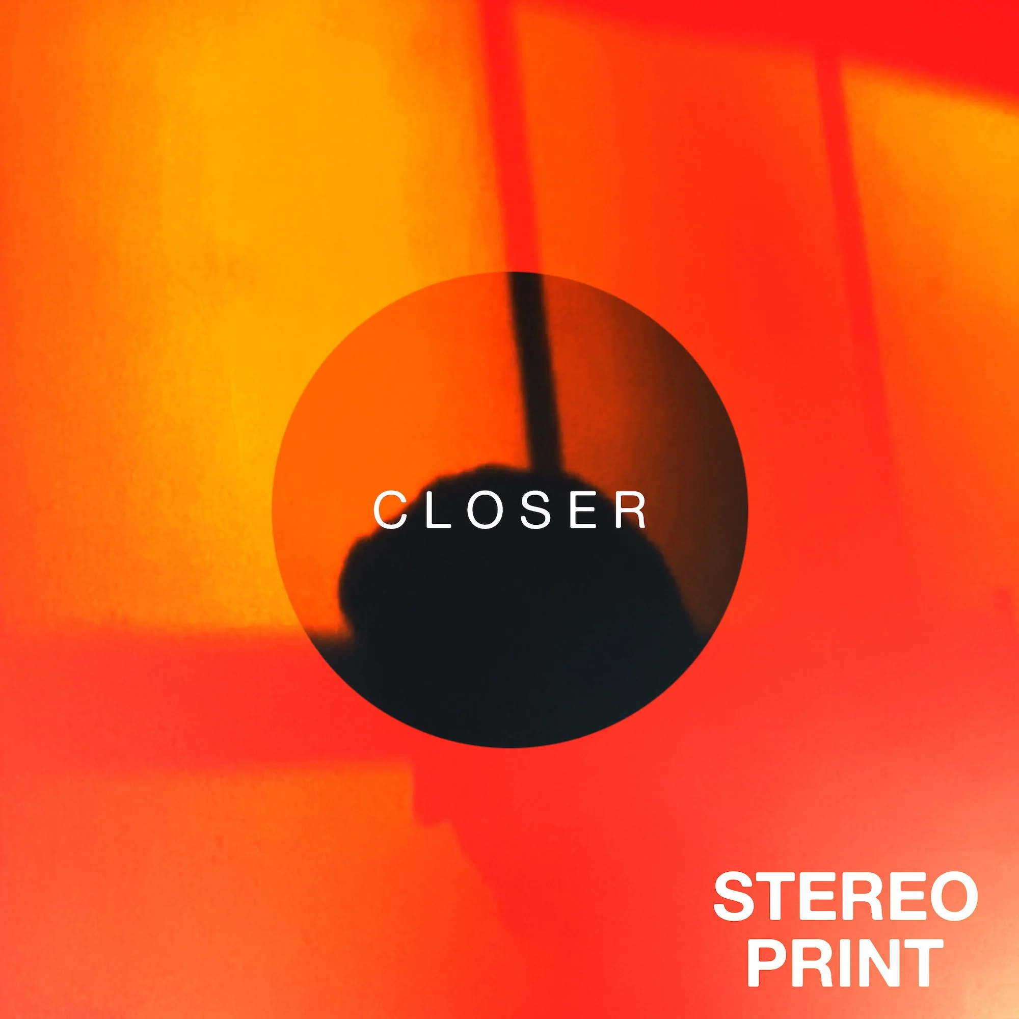 Stereo Print crafts a summer-ready single, "Closer"