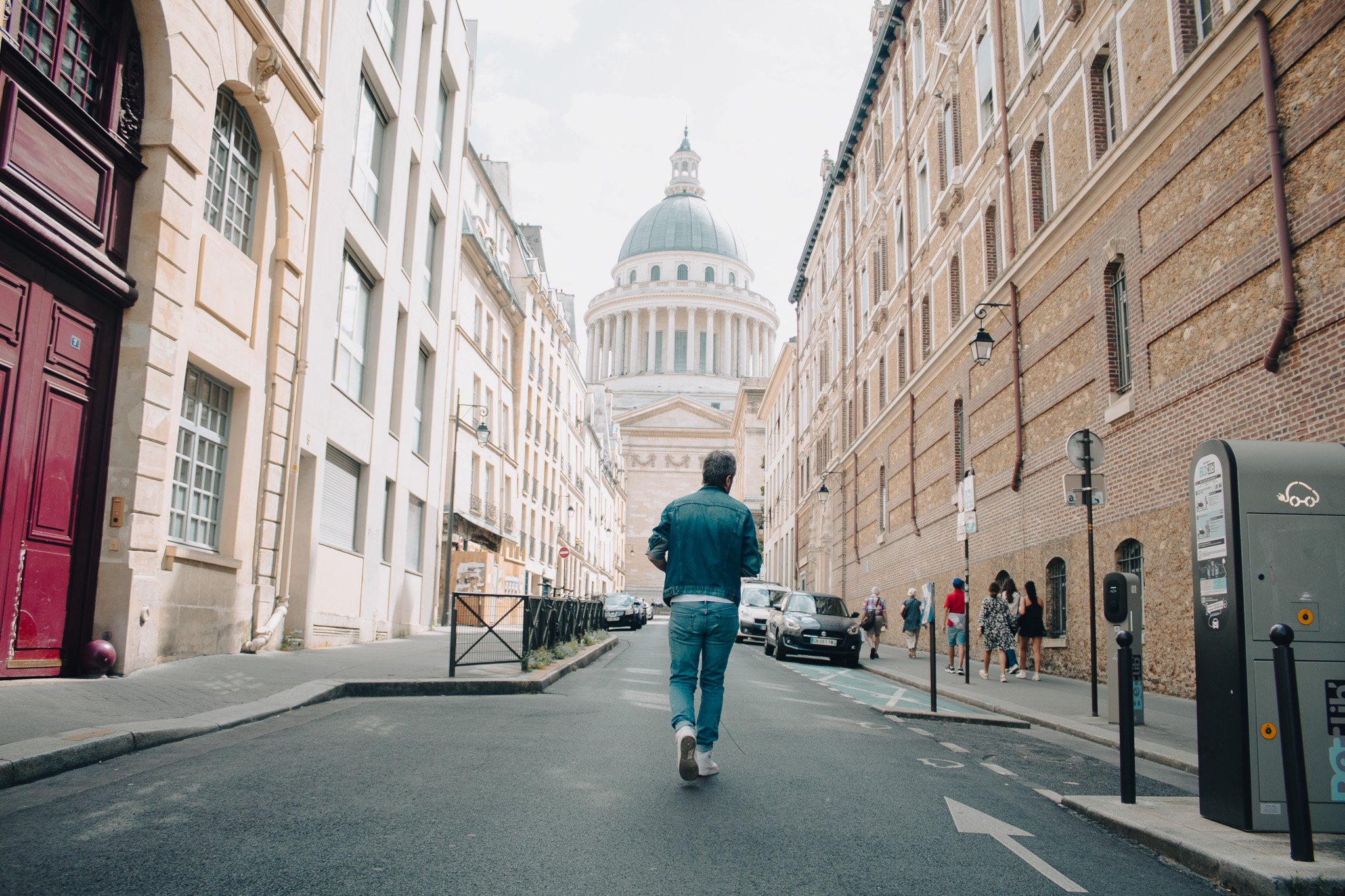 Indolore crafts a soul-stirring ode to the streets of Paris with "Way Home"