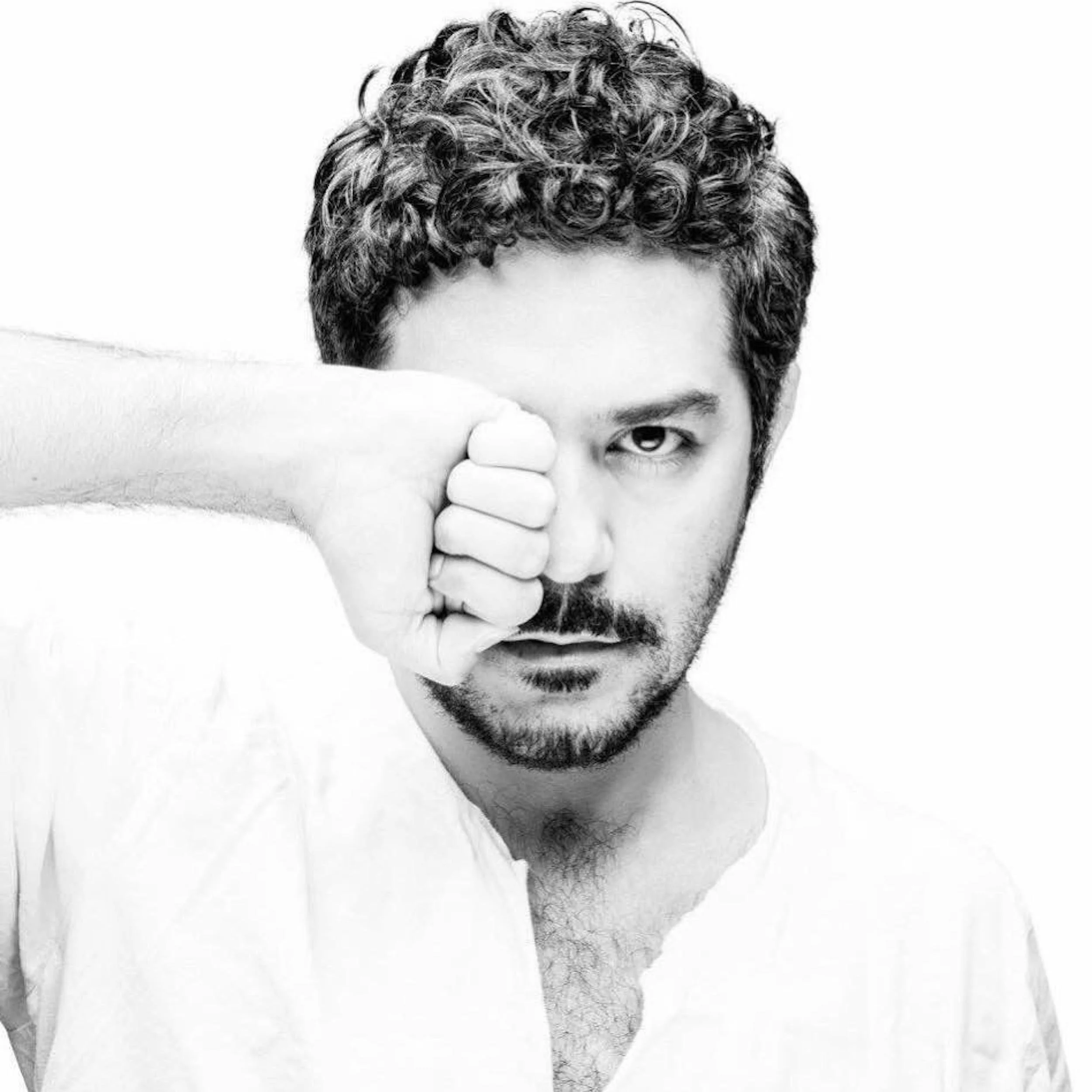 Jesus G shares a progressive &amp; cinematic anthem "Fundamental"