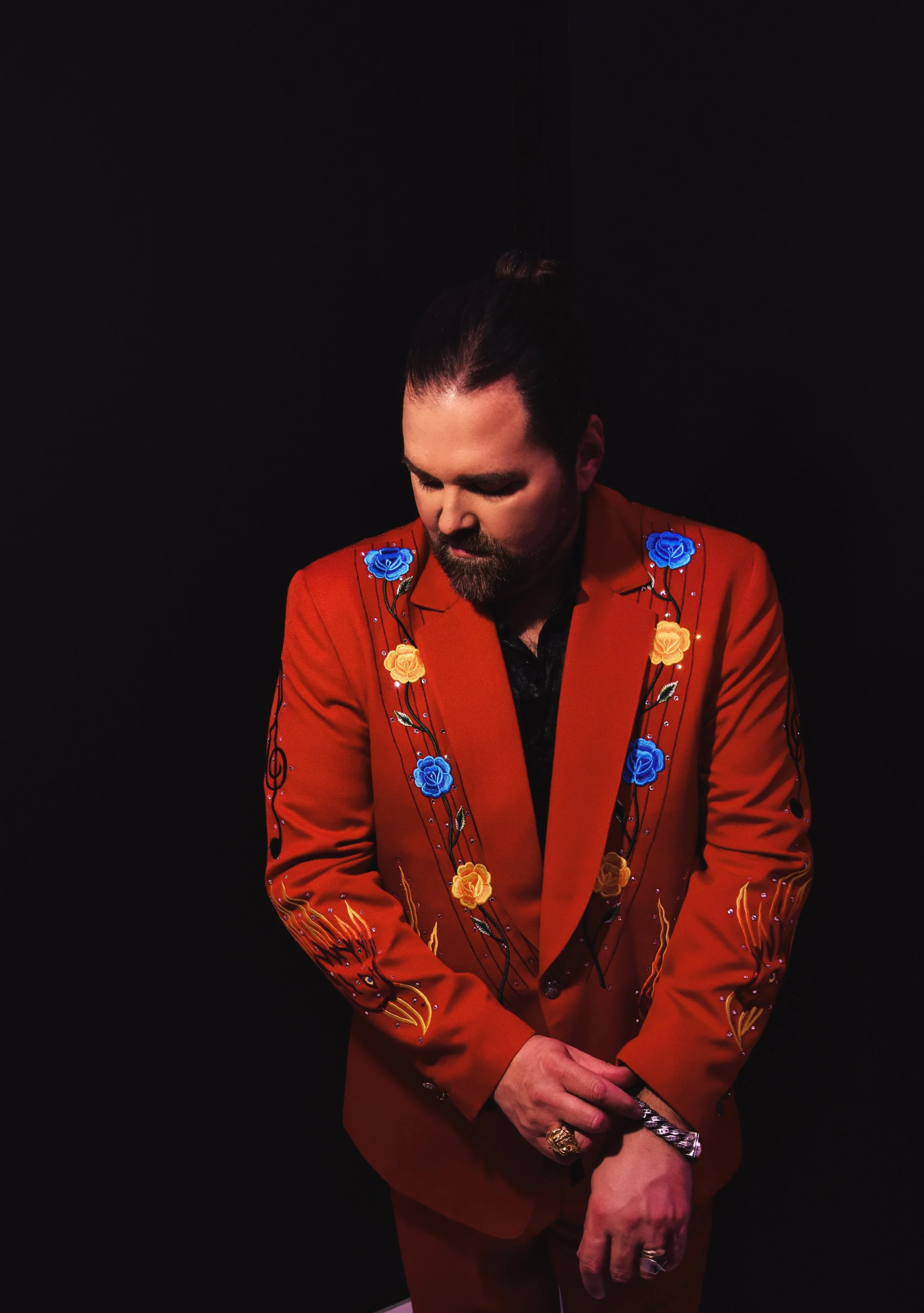 James Robert Webb finds magic in the mirage with "Lost in Vega$" - Interview