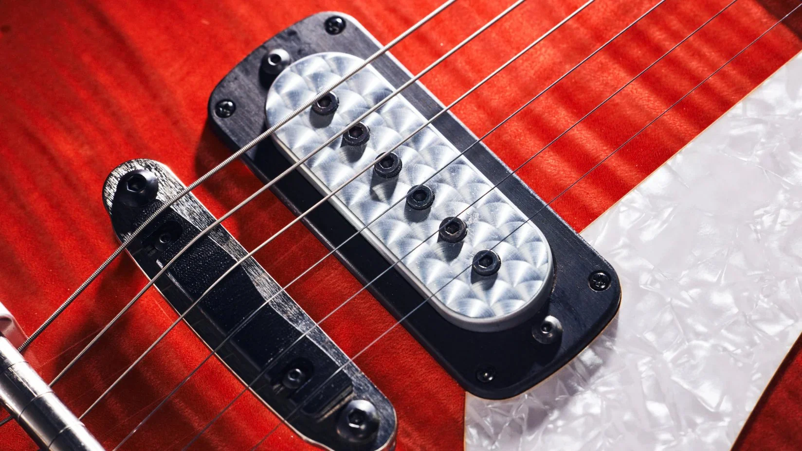 A Guide to choosing your first Electric Guitar