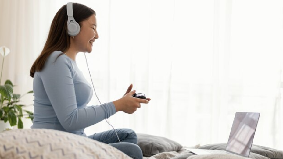 How do Game Developers choose Music for Online Games?