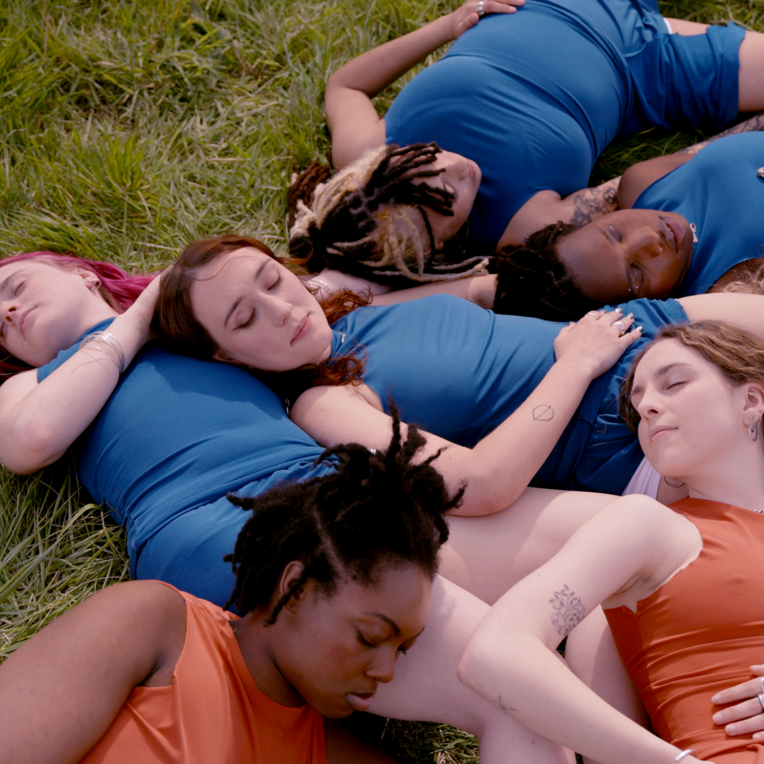 Gigi Wilde shares a lush Indie anthem “becky” ahead of incoming EP