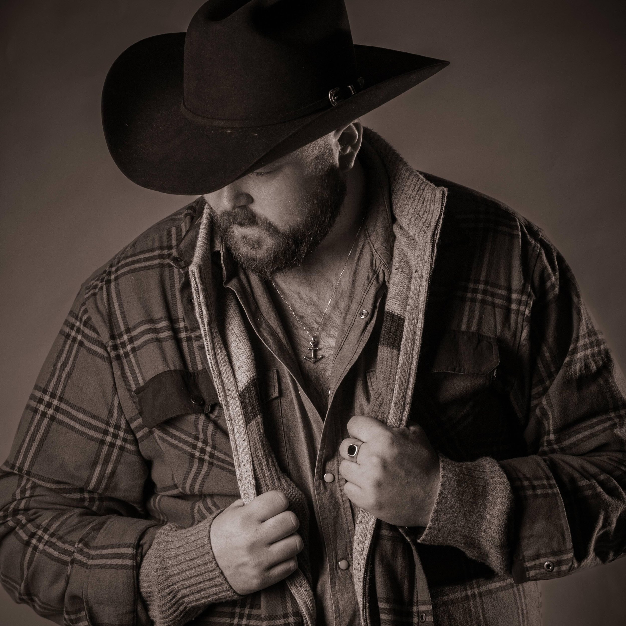 Arthur Stulien raises a Toast to good times with “Pour One Up”