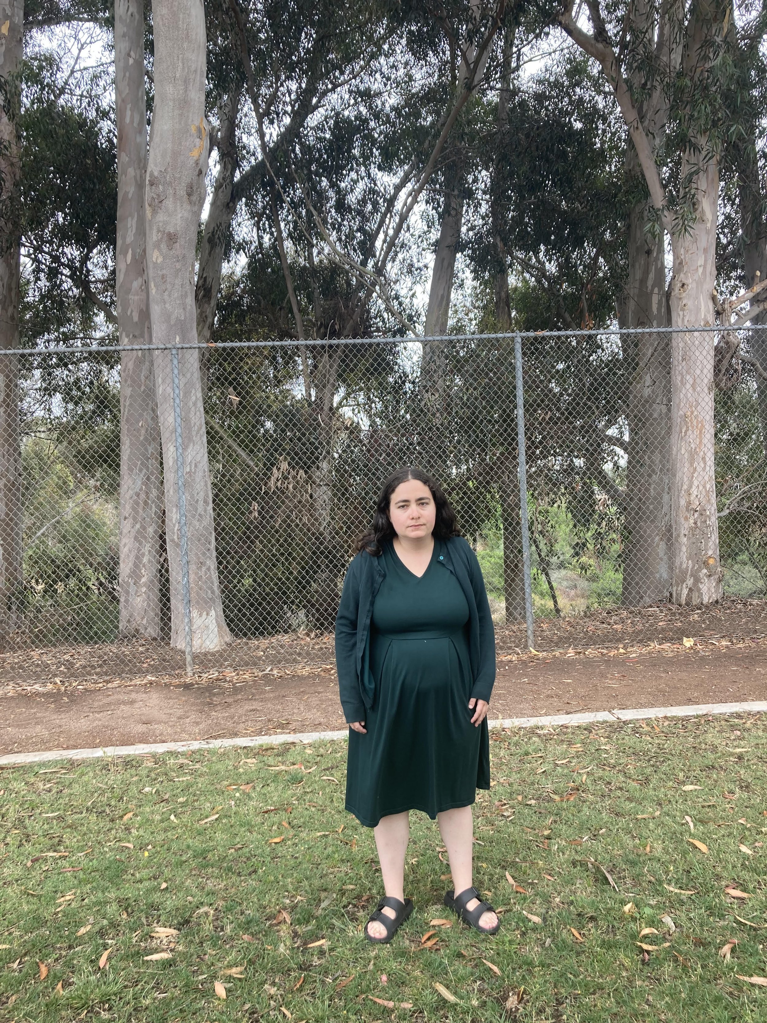 Jessamine Barham finds clarity &amp; Earth's beauty on single, “Peace”