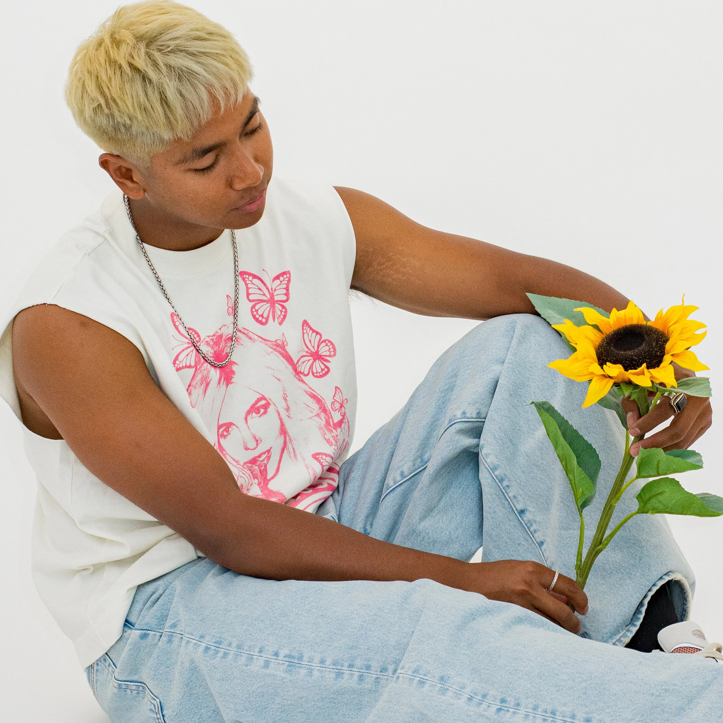 cydan captures love’s bravery with intoxicating single, “falling 4 u”