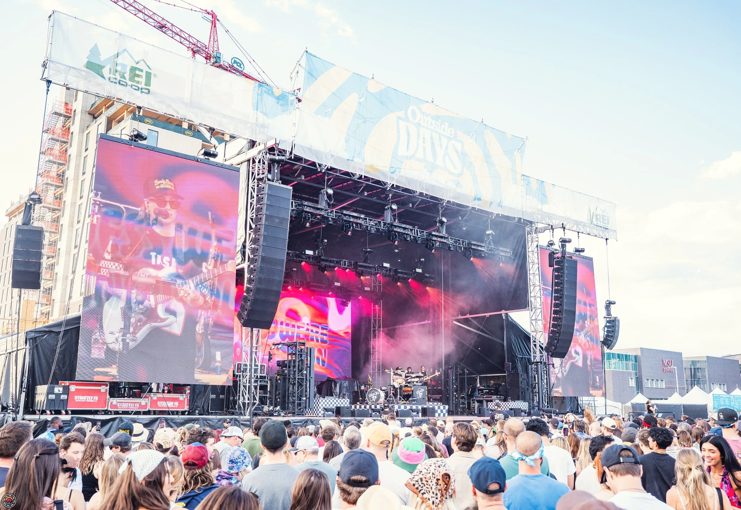 Tash Sultana Delivers a Transcendent Performance at Outside Days Music Festival