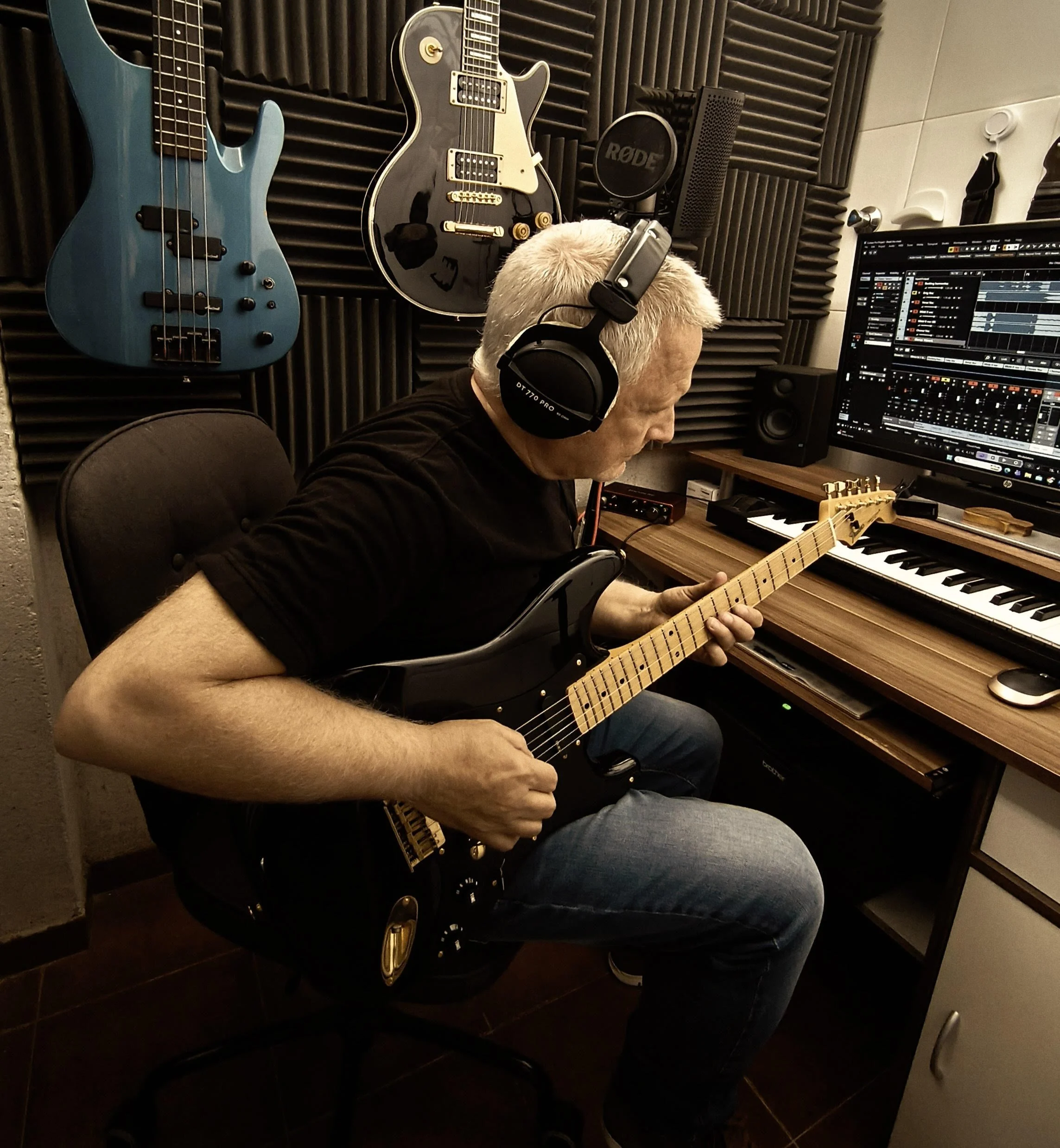 Gary Roger Wimbush shares a slice of the 60's with "Hola Coco Cola"