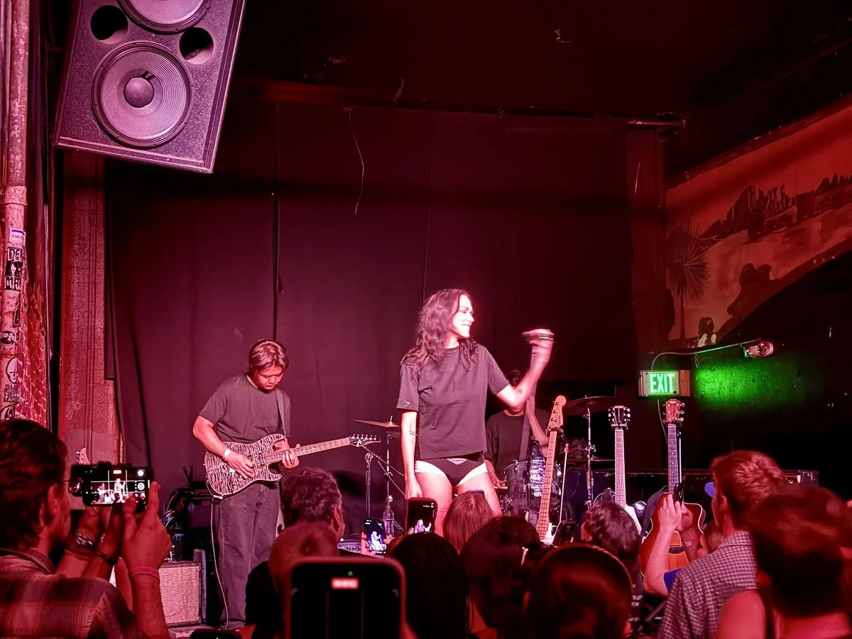 UPSAHL Turns the Heat Up on Her Triumphant Return at The Smell