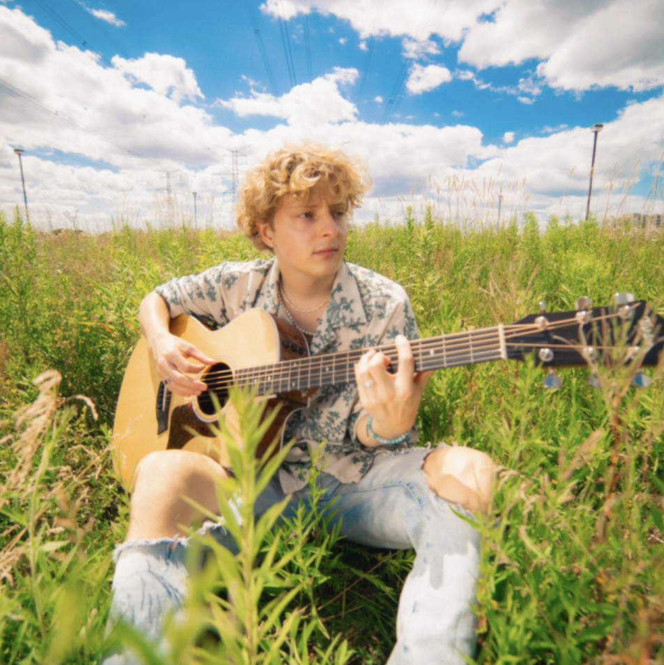 Joseph Robinson shines bright with a catchy single, “You and Your Ghost”