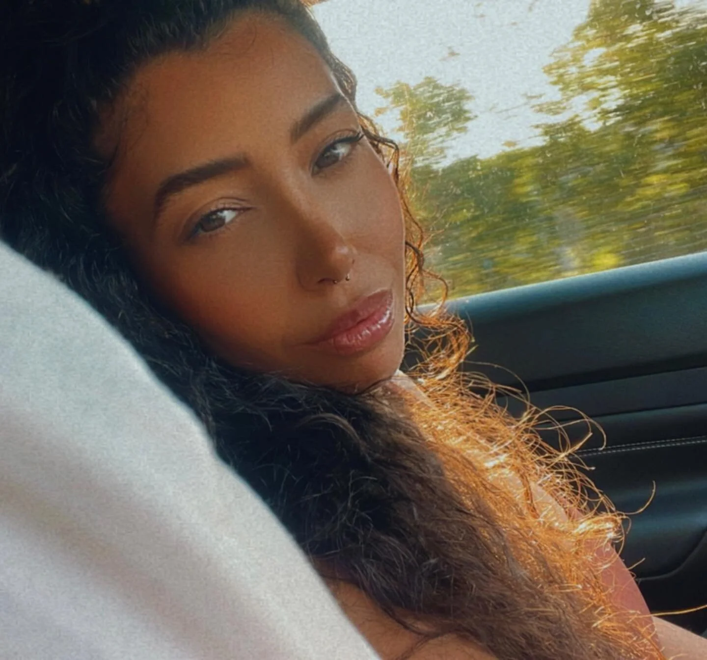 Virgo: Oh yeah, you can forage for clams. You can forage for the fuck out of some clams. Don&rsquo;t let anyone stop you. 😬 now where the emoji with the smile with the grilled out teeth?