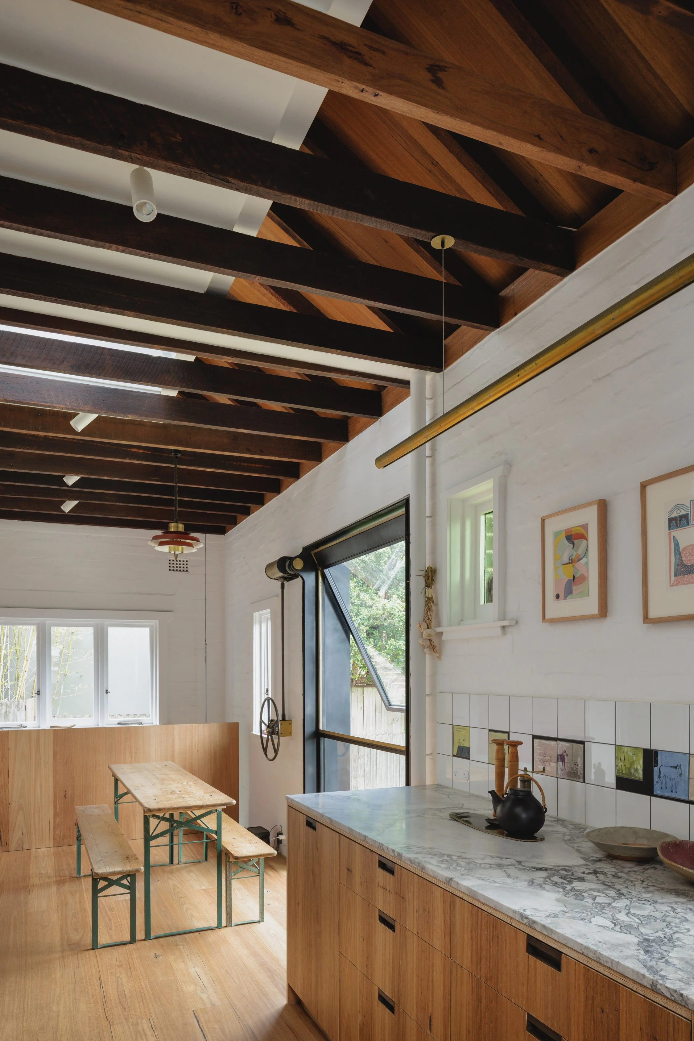 04_10949-resaltsadds_RainbowHouse_VirginiaKerridgeArchitect_ClintonWeaver.jpg