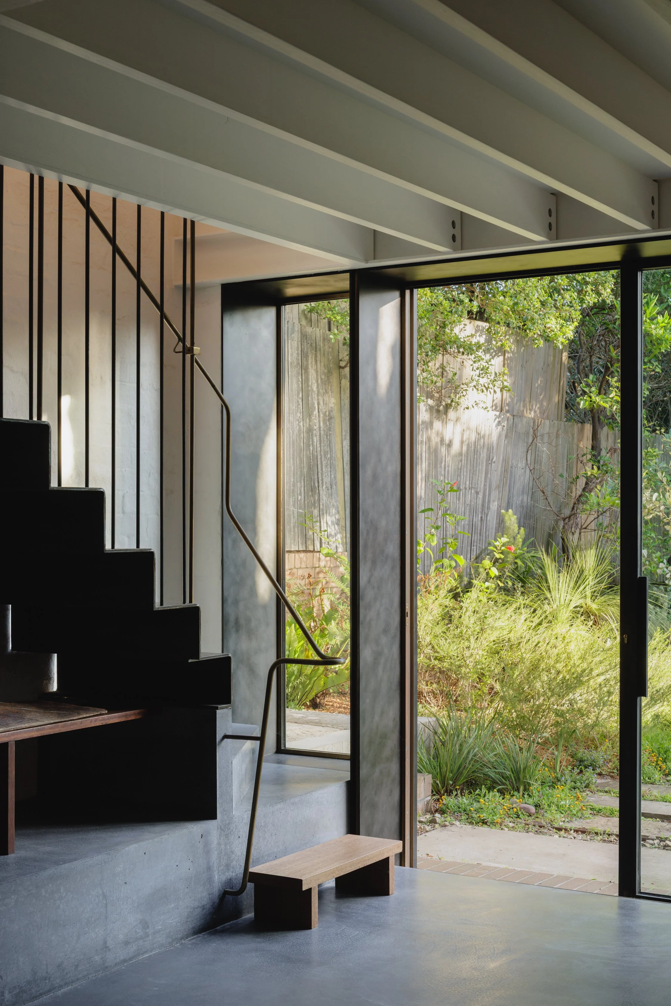 08_10949-resaltsadds_RainbowHouse_VirginiaKerridgeArchitect_ClintonWeaver.jpg