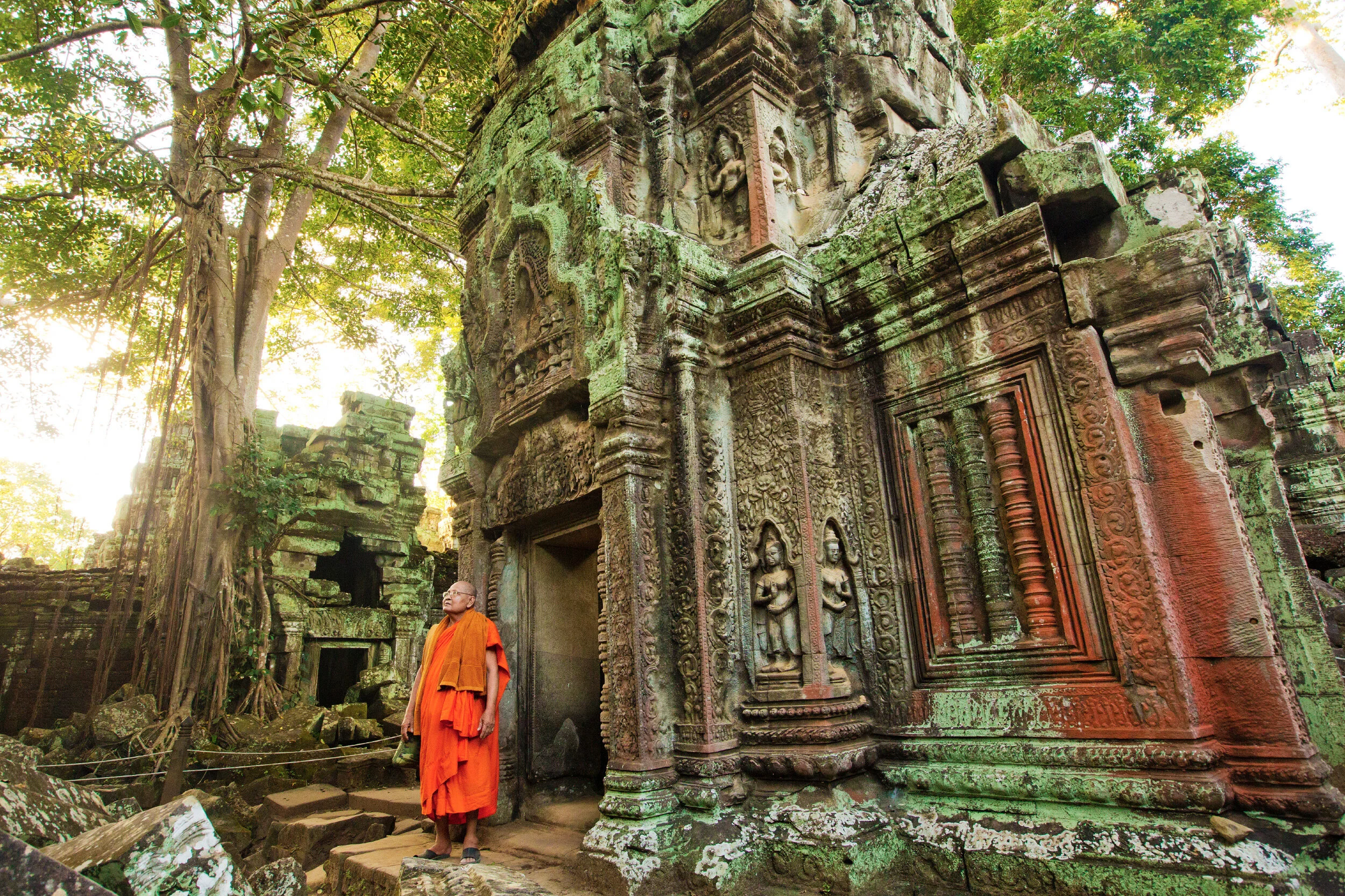 Catherine-Karnow-Photo-Workshop-Cambodia-02.jpg