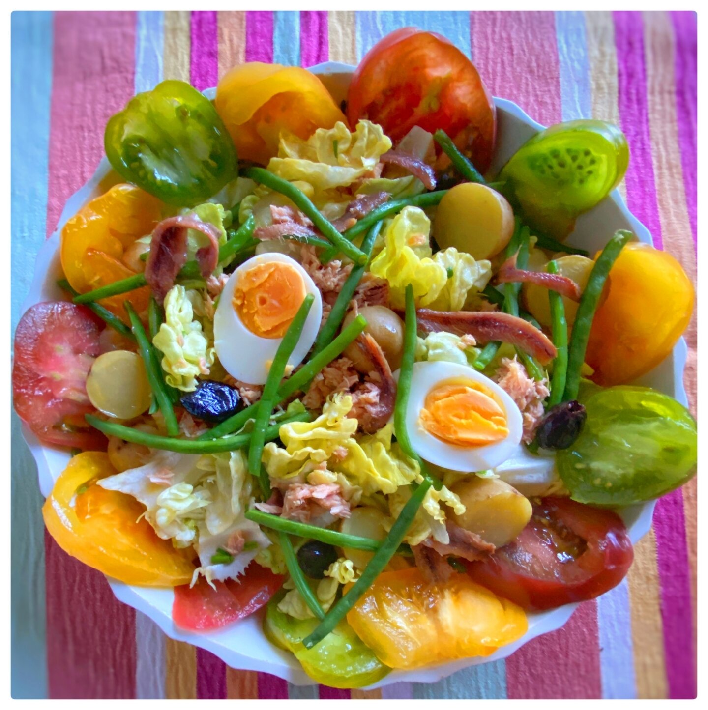 An American girl makes a Salade Ni&ccedil;oise for a Ni&ccedil;ois guy - Gilles! At home in Seillans, Provence. #saladenicoise  #provence #summerfood #healthylifestyle