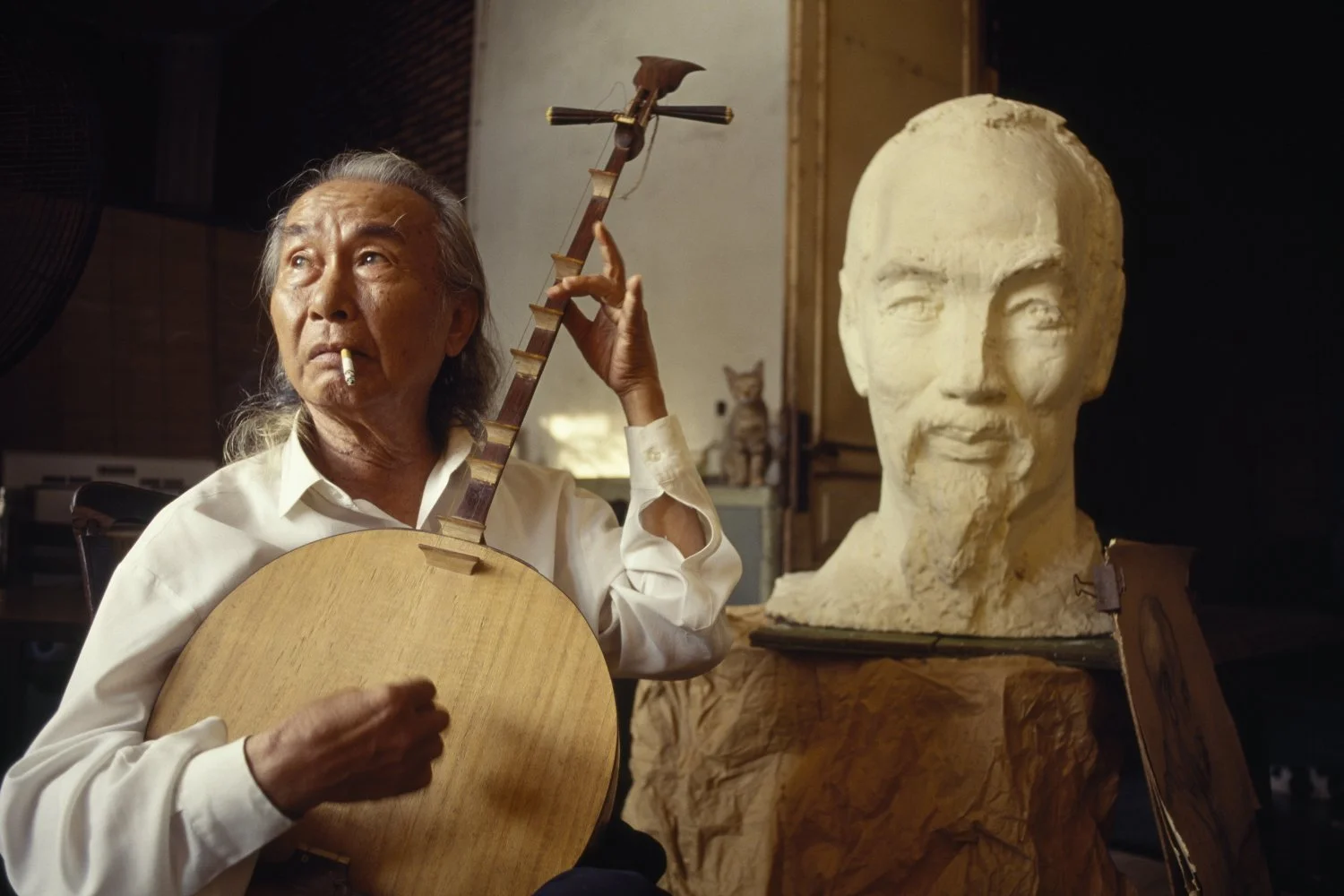 HO CHI MINH'S PERSONAL SCULPTOR, 1990