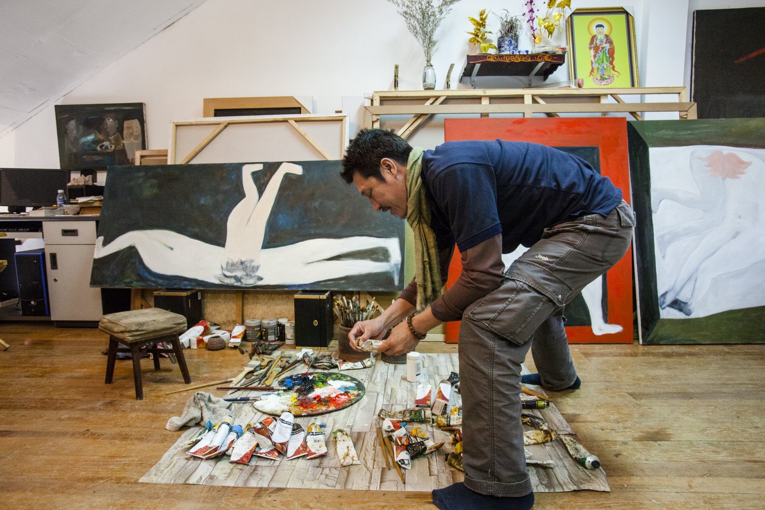 HA TRI HIEU, MODERN ARTIST, HANOI, 2012