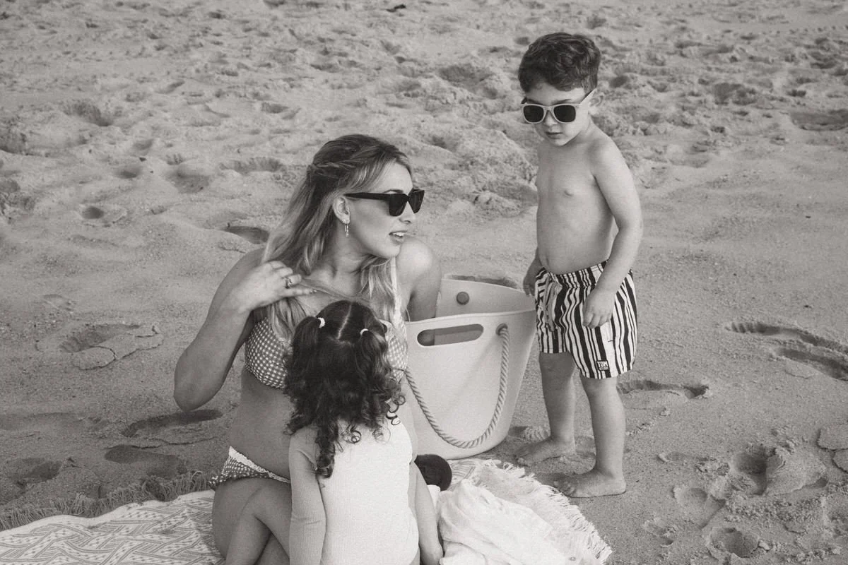 beach family photos retro.JPG