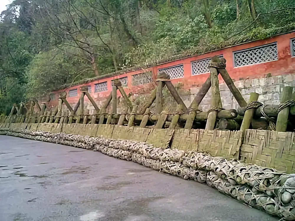 Traditional Levee - Dujiangyan