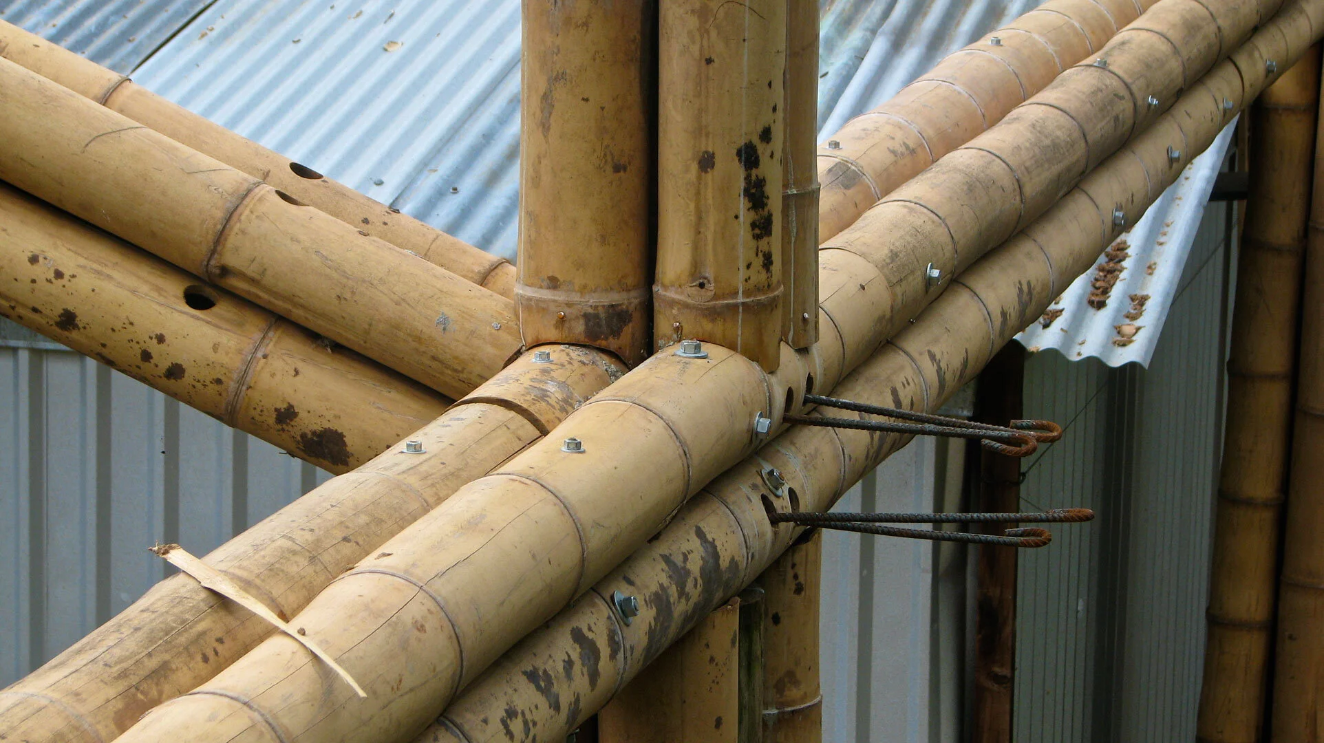 Bamboo Joints and Joinery Techniques — Guadua Bamboo