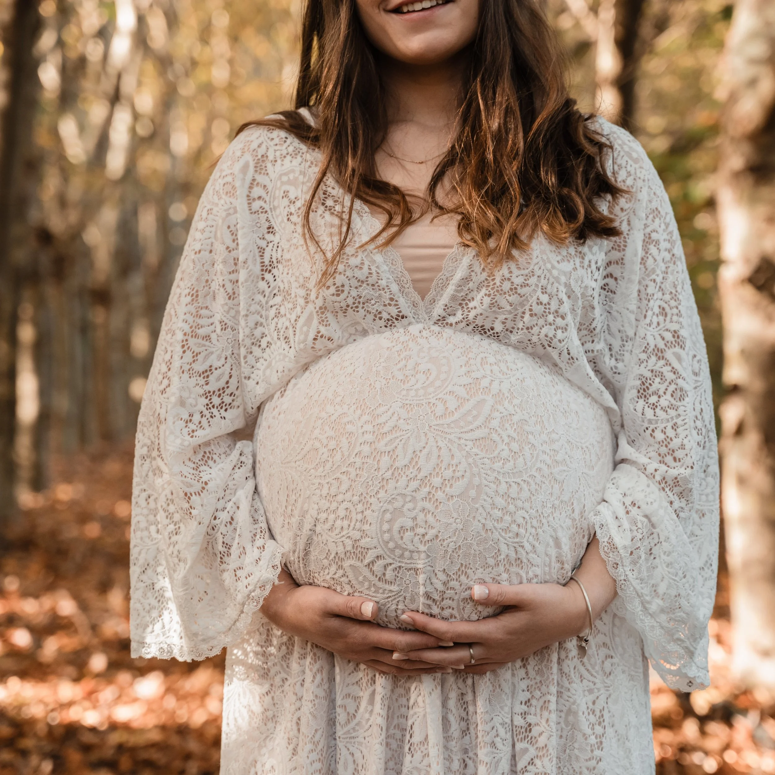 Maternity sessions 😍

Dress from my client wardrobe.

@the_foragers_cottage