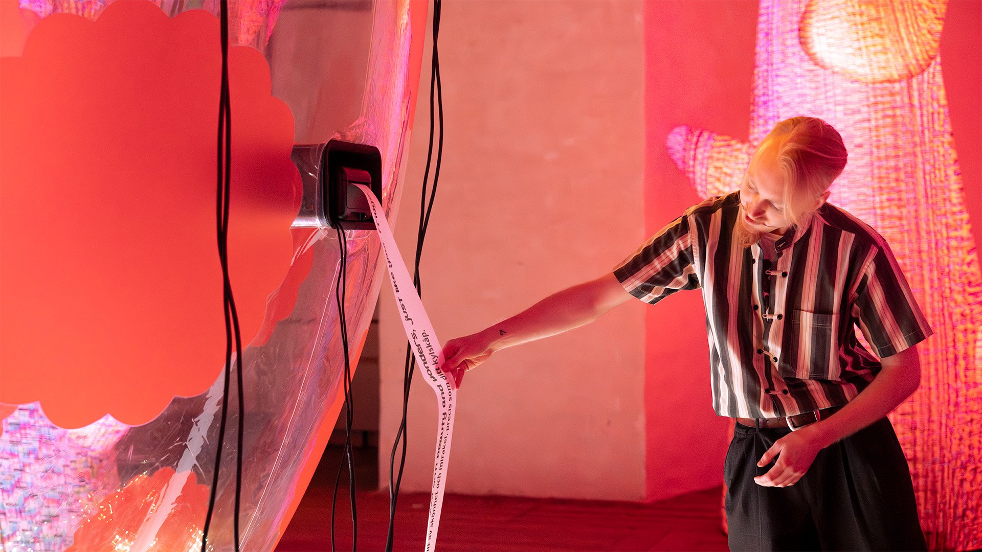 ENESS Modern Guru HD 16X9 1H4A9804.jpg