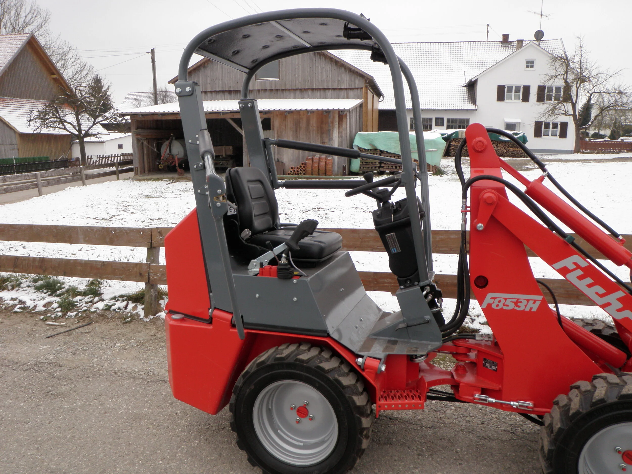 F 853H