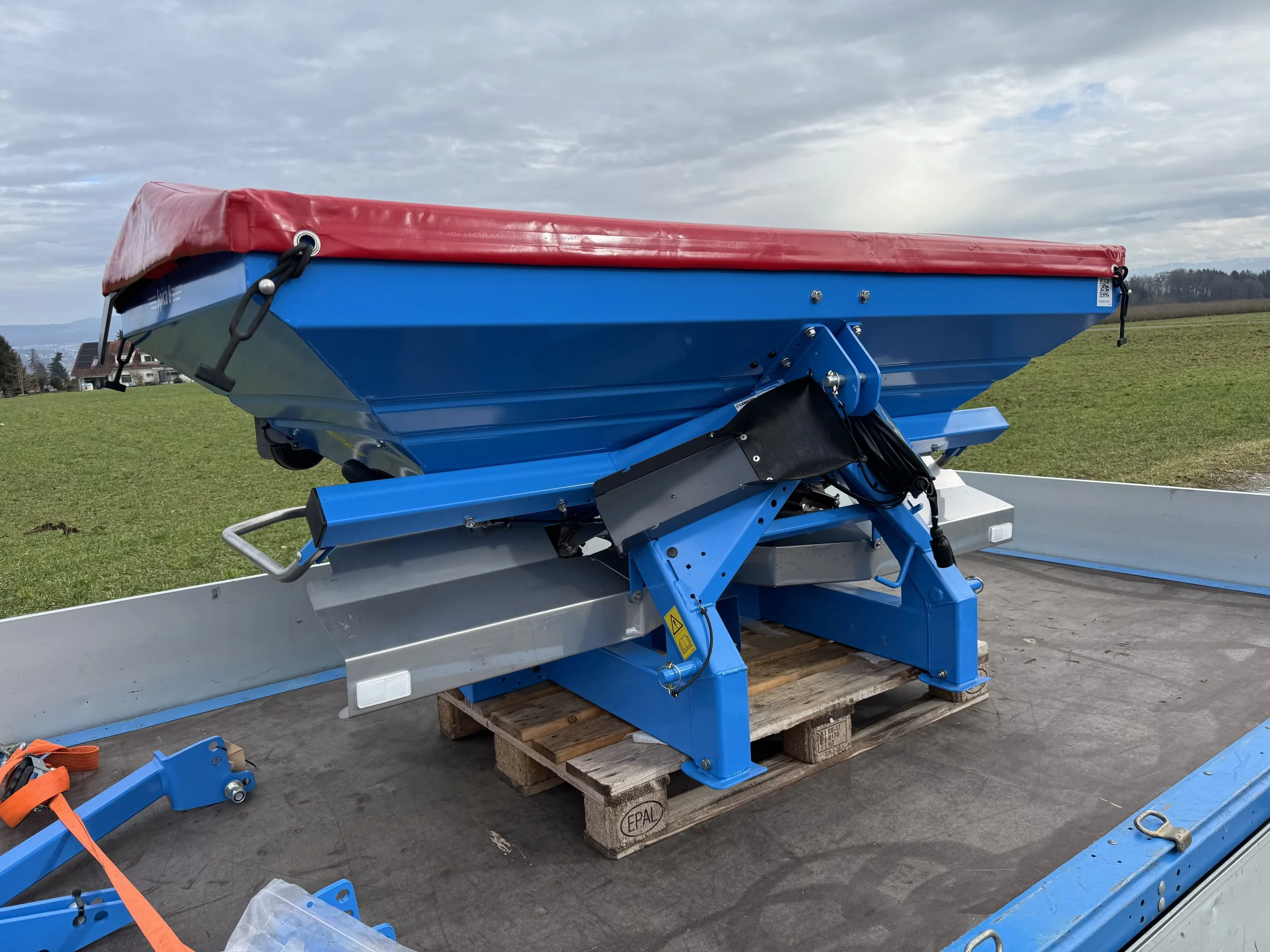 Lemken Spica 8/900, Düngerstreuer