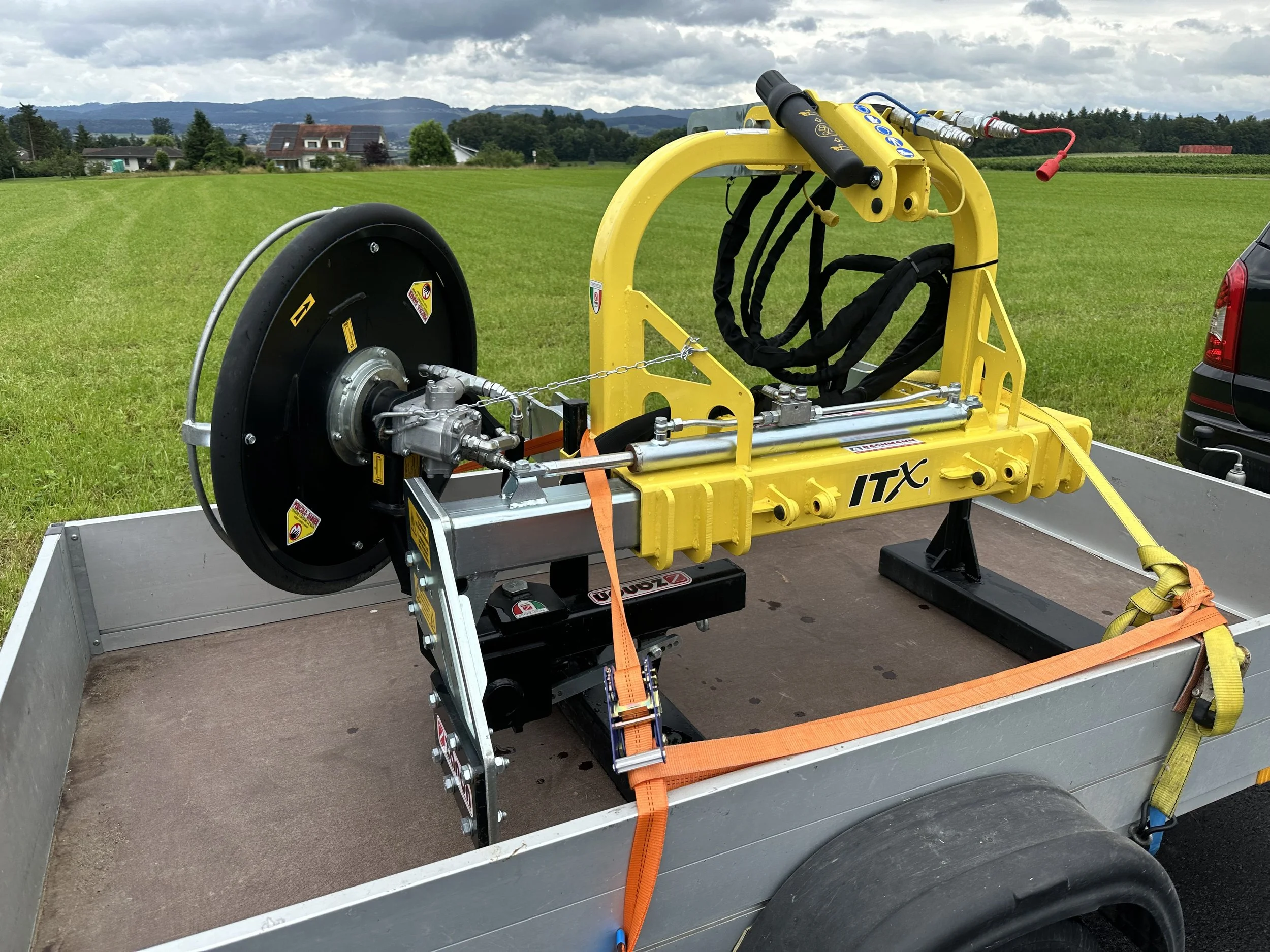 Zanon ITX Singola, Seitenmähwerk