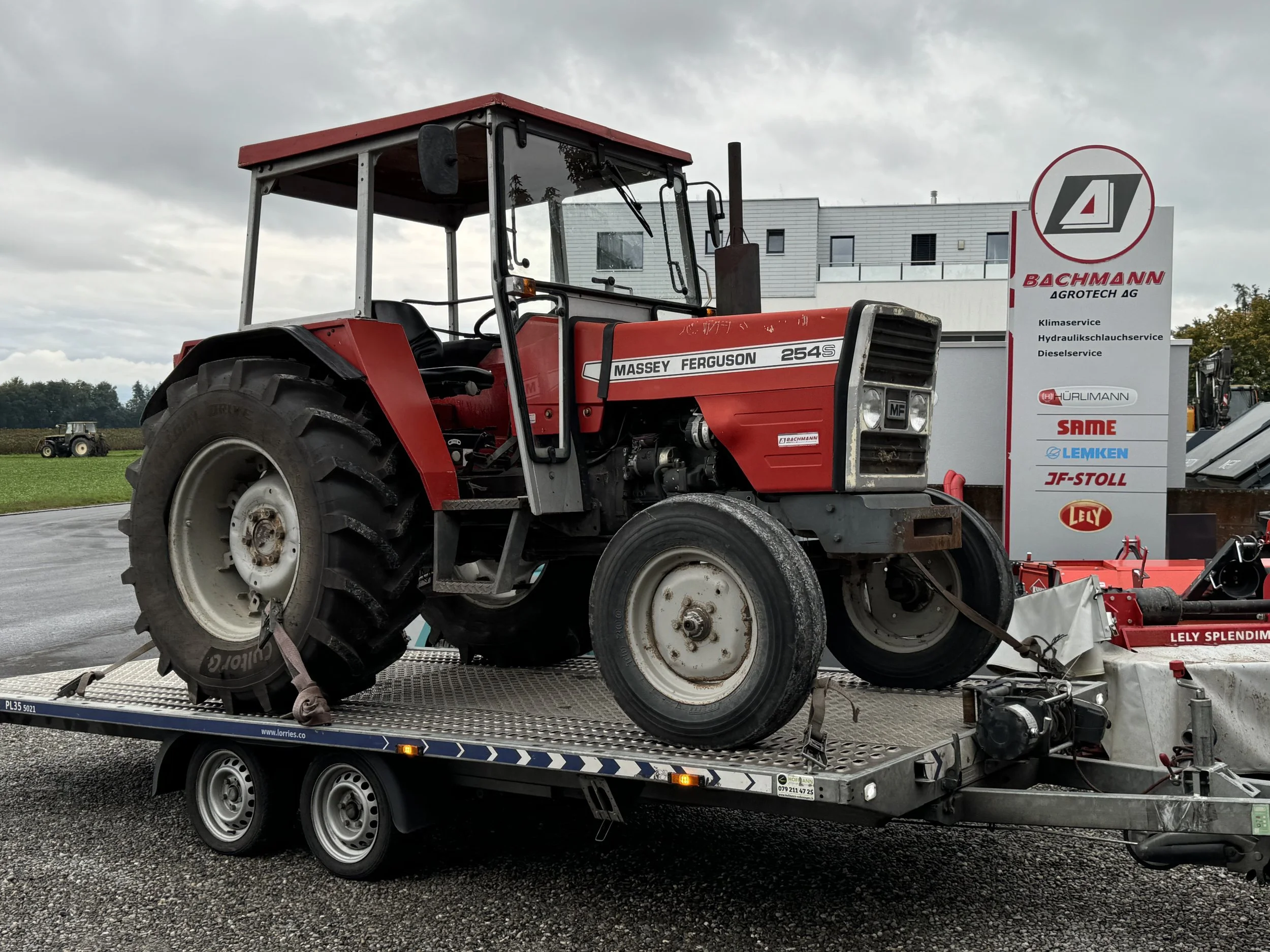 Massey Fergusson 241