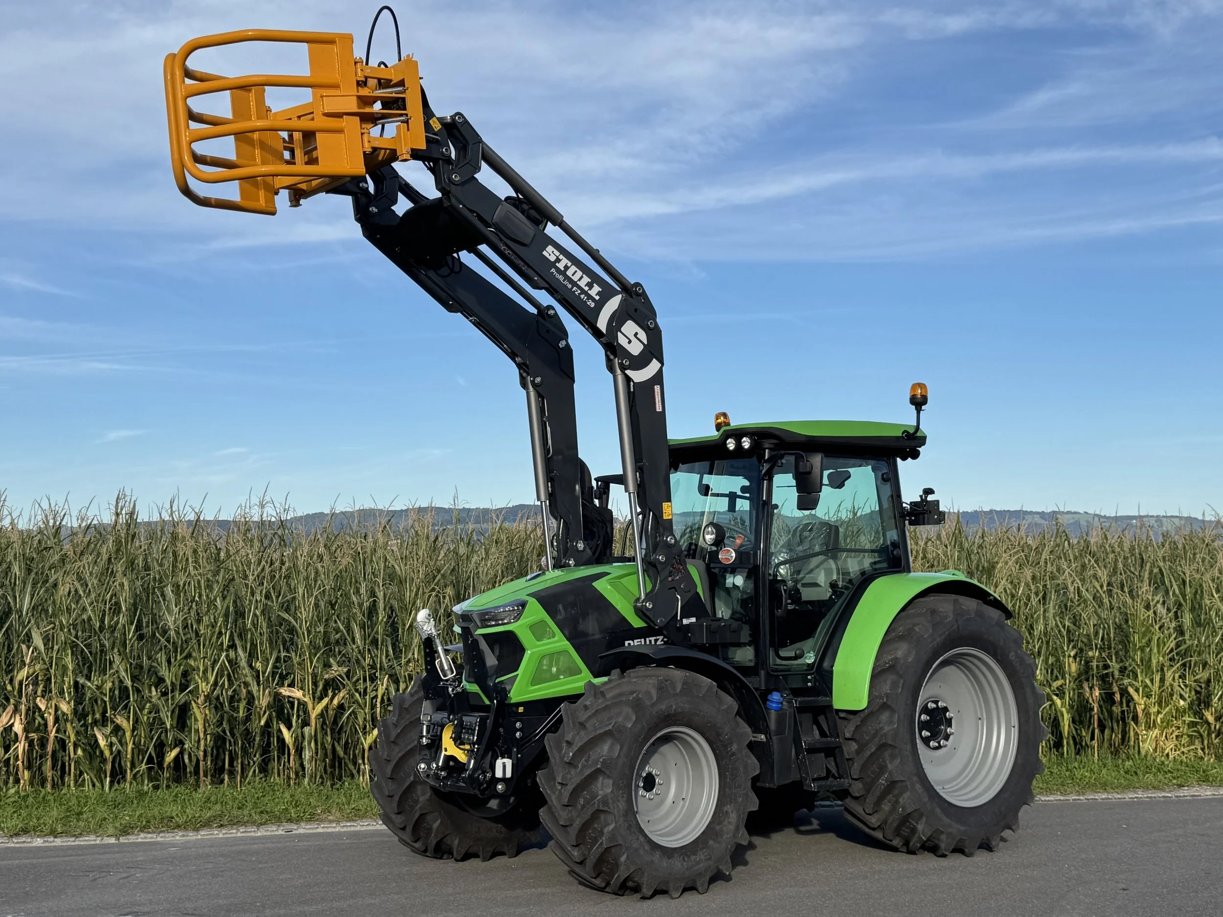 Deutz-Fahr 6135C TTV, Frontlader Stoll FZ41-29