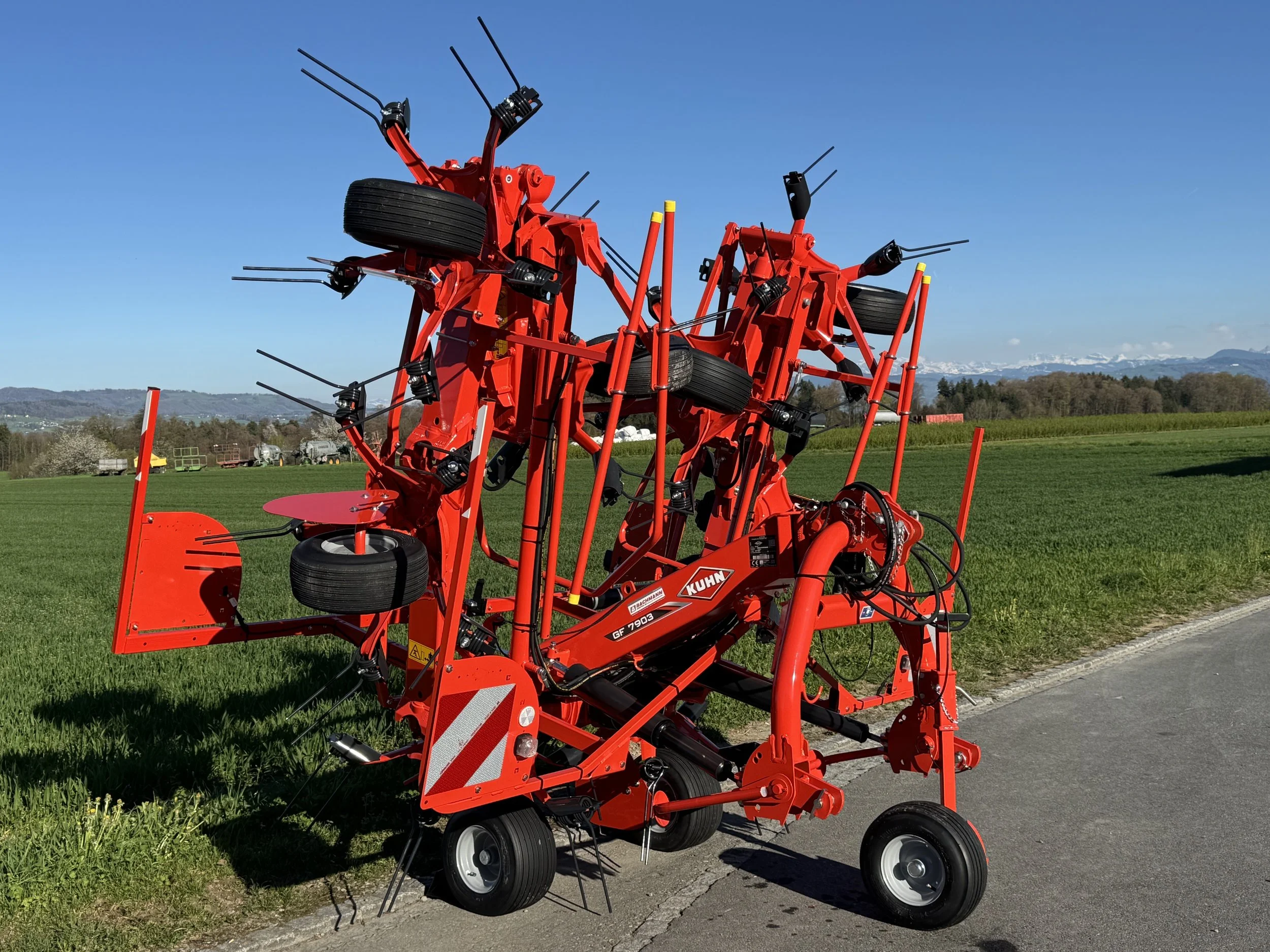 Kuhn GF7903, Kreiselheuer Lustenberger