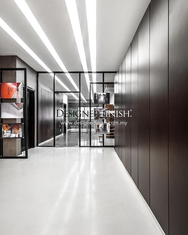 Seamless #floor 
_
.
Love this look? 💌 contactus@designerfinish.com.my
-
.
#DesignerFinishMalaysia #pandomo #terrazzo #cement #polishedconcrete #polishedconcretemalaysia #urbanconcrete #insitu #designerhome #interiordesign #designinspiration #featur