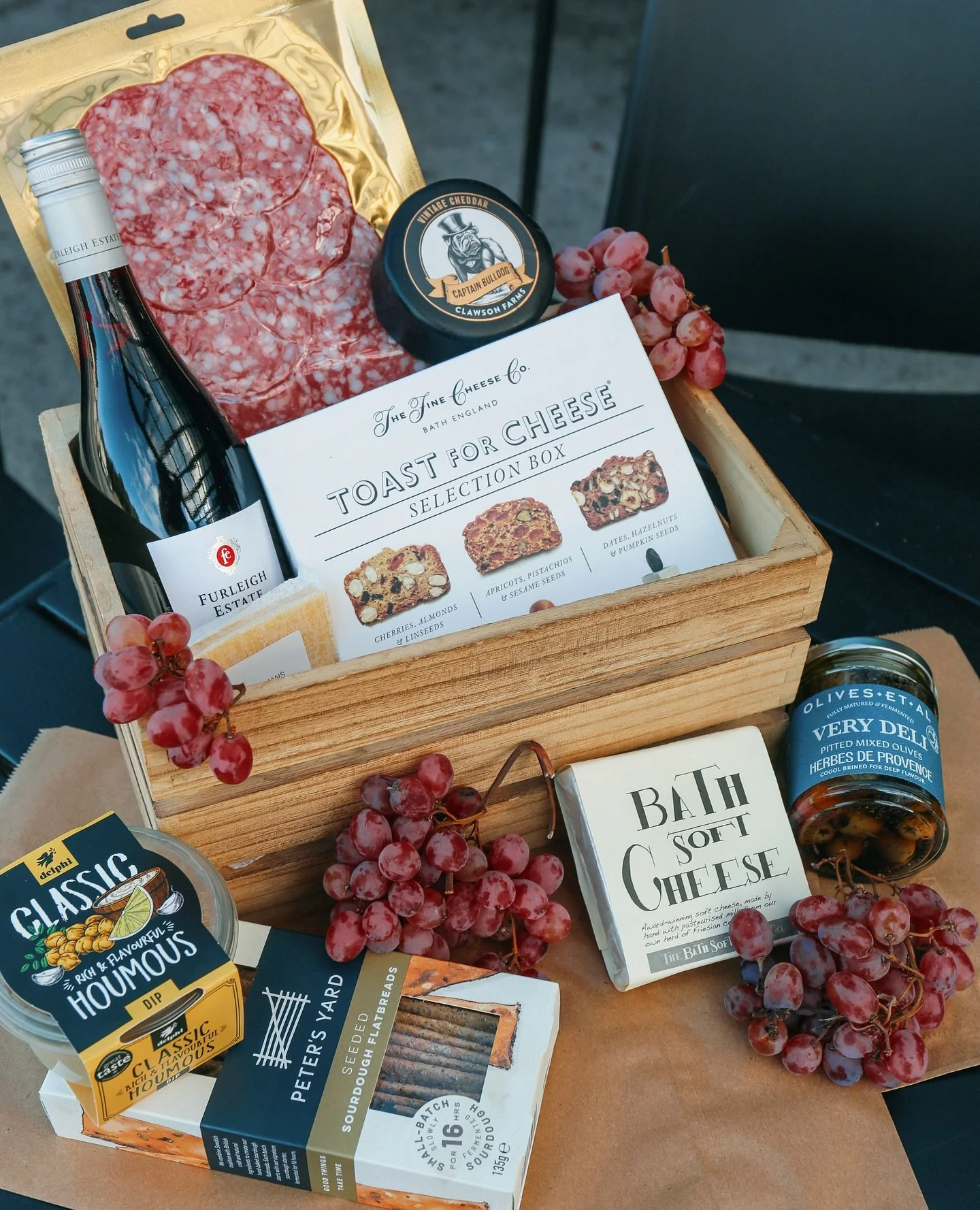 For the cheese board lover in your life&hellip;
We have lots of local produce from producers in our community! 
🍷 @furleigh.estate 
🧀 @longmancheese 
🥖 @petersyard 
🫒 @olivesetal 
🥩 @framptonsbutchers 

And lots of other goodies to find amongst 