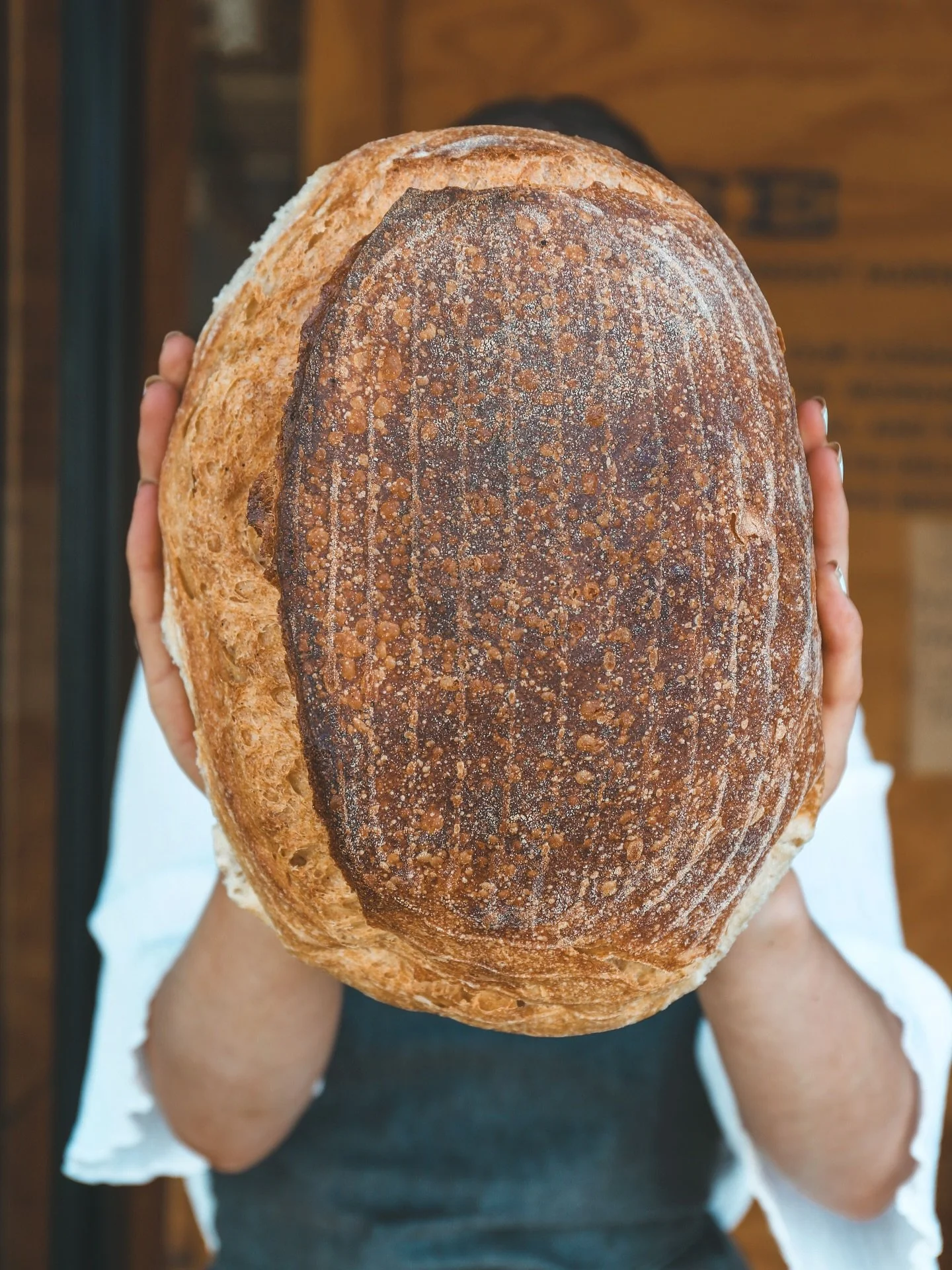 Now THATS a sourdough&hellip;!! 
Baked by our Bakery team at Rise Bakery in Bridport, fresh every day! 

#bread #bakery #properbread #sourdough