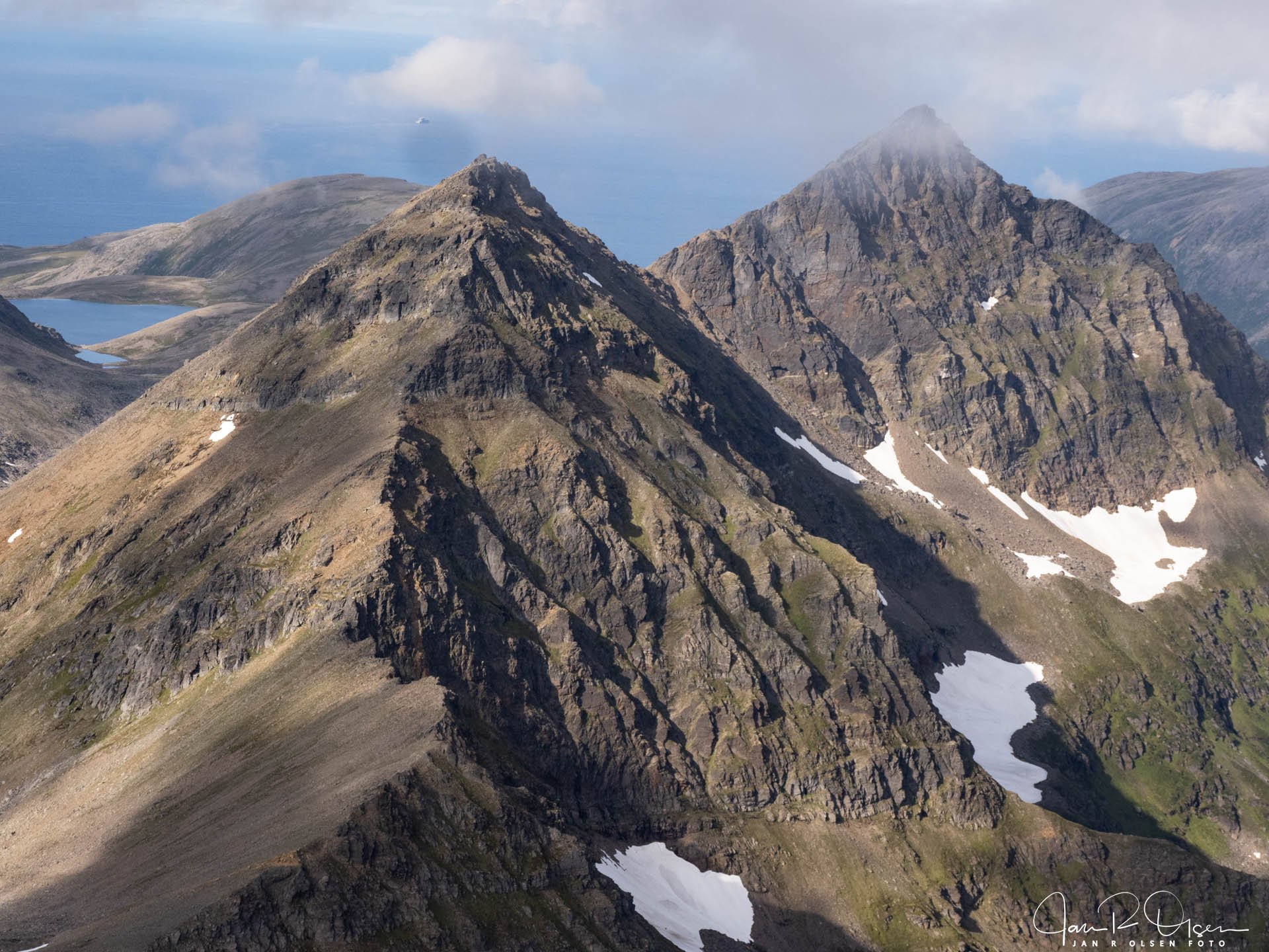 Dalbakktind, Høgtind, Arnøya.